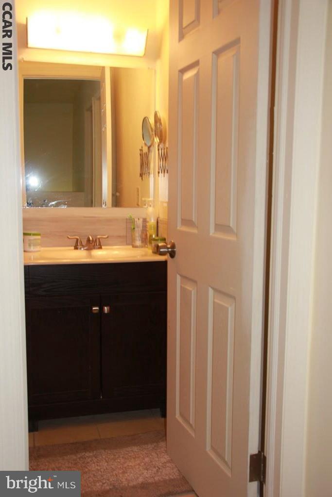 PHEASANT RUN - Commercial Sale