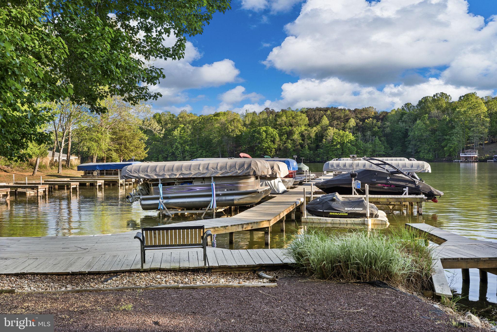 5500 HICKORY TREE LANE