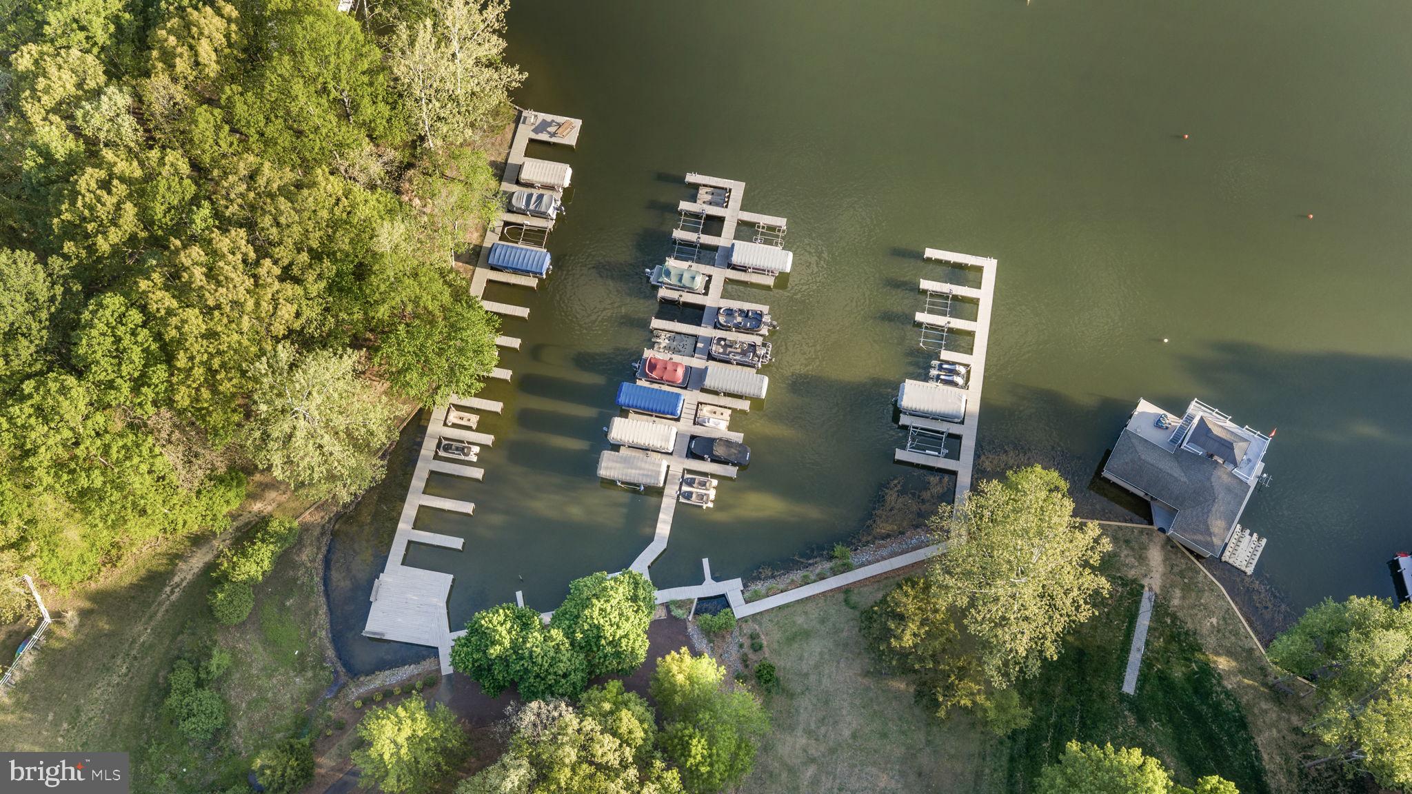 WYNDEMERE - Residential