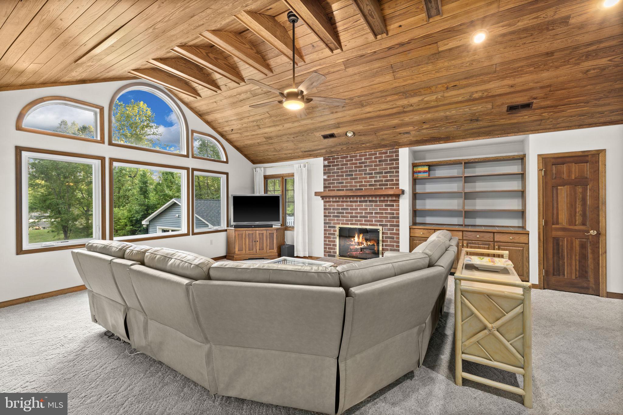 WYNDEMERE - Residential