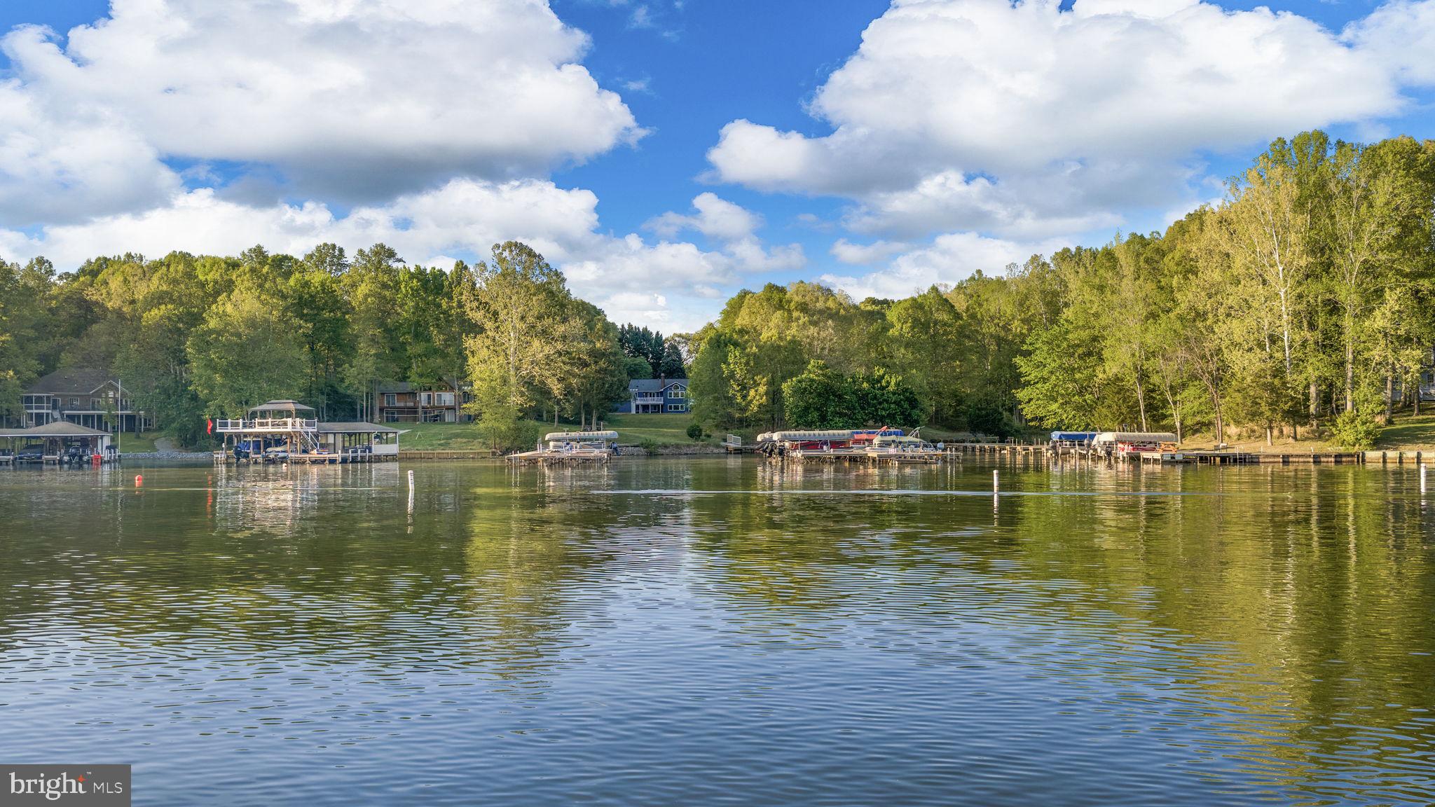 WYNDEMERE - Residential