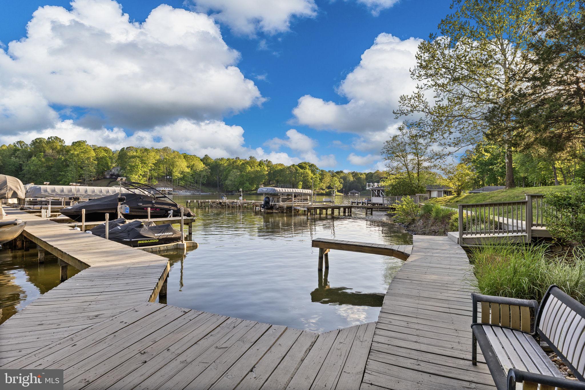 WYNDEMERE - Residential