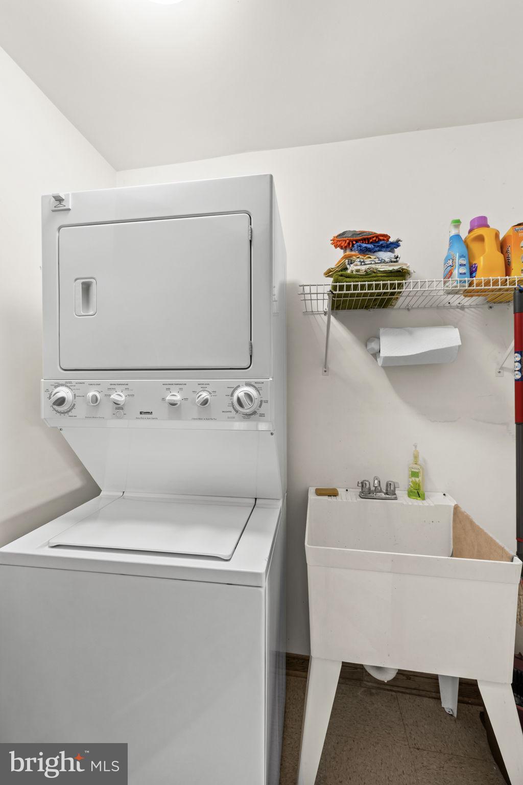 WYNDEMERE - Residential