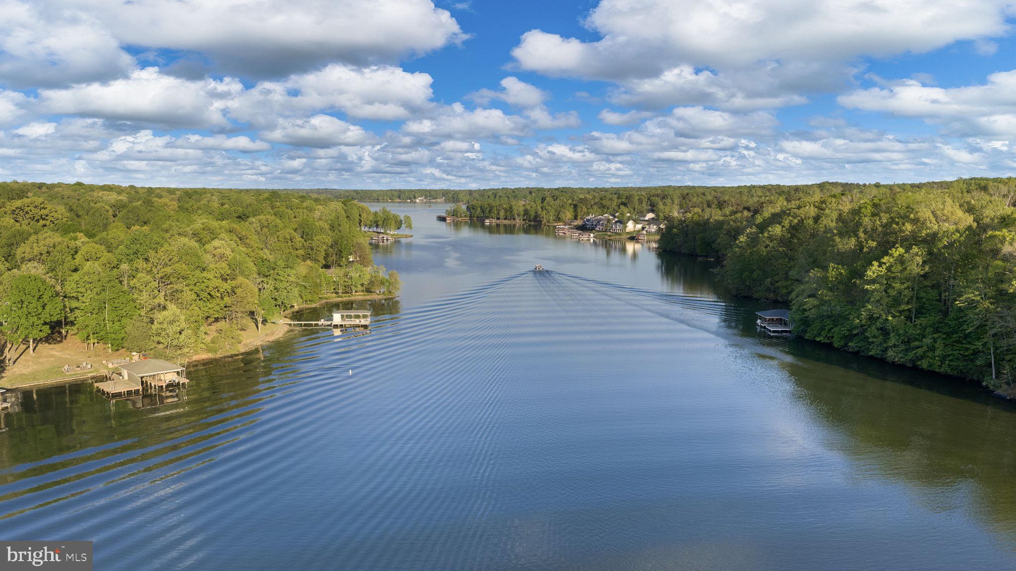 WYNDEMERE - Residential