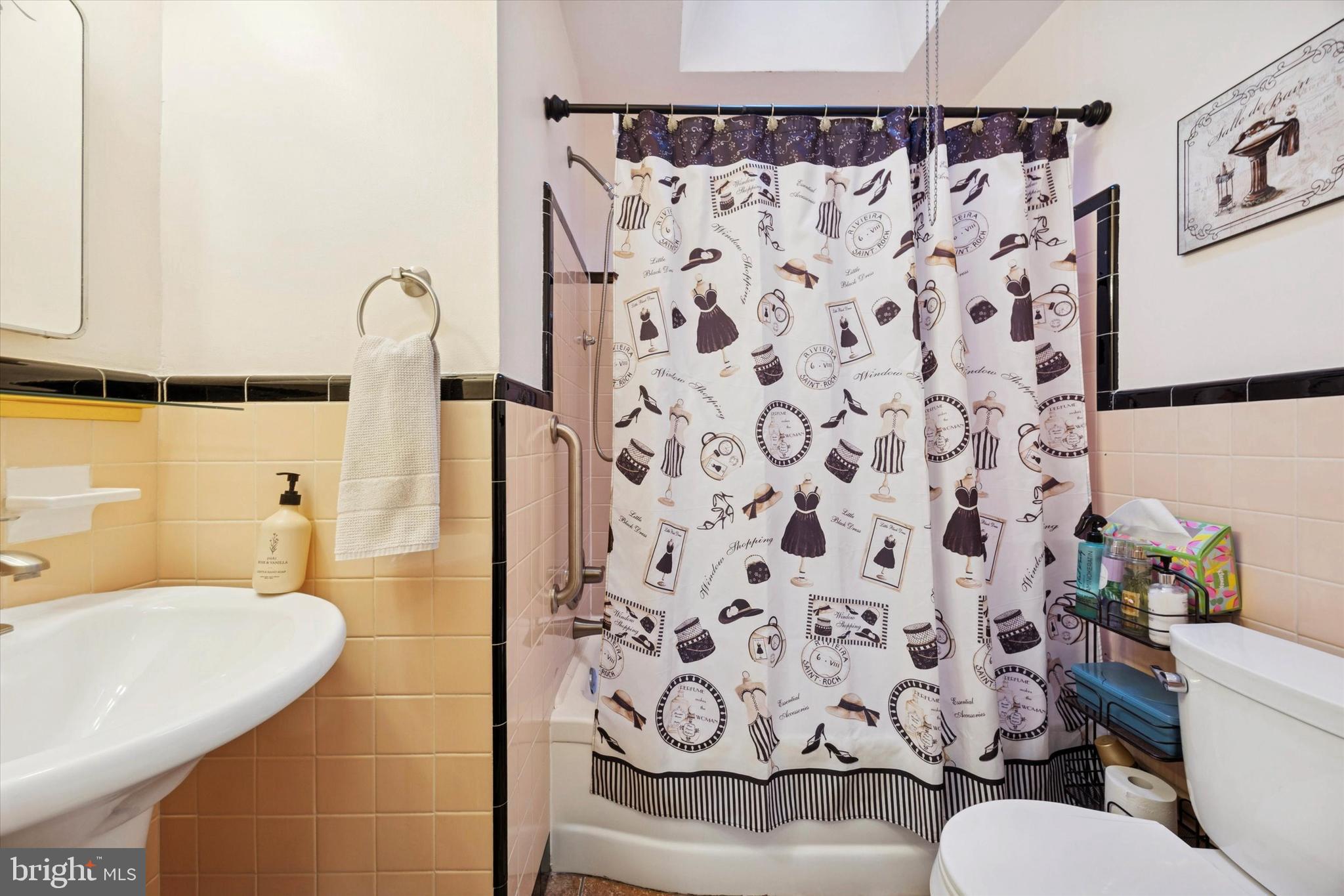 JUNIATA - Residential