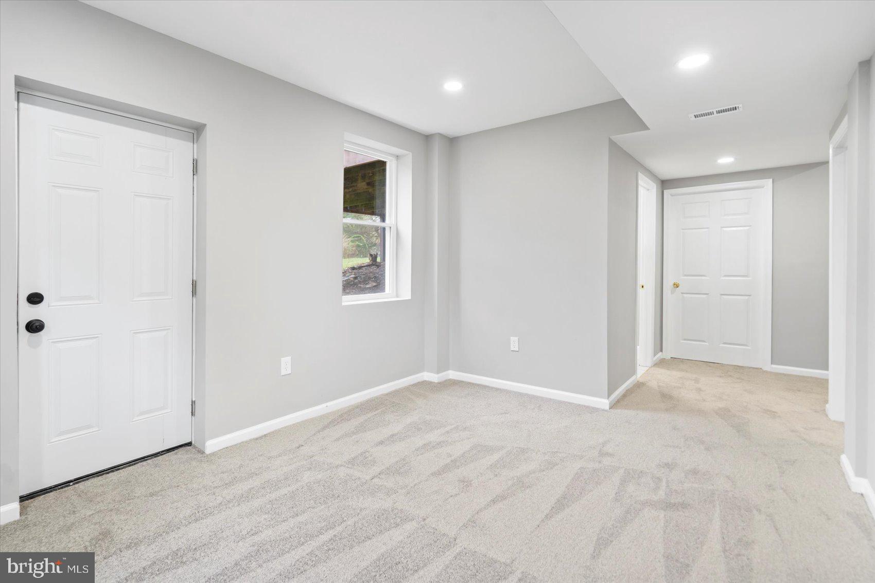 WALES OF HARFORD - Residential