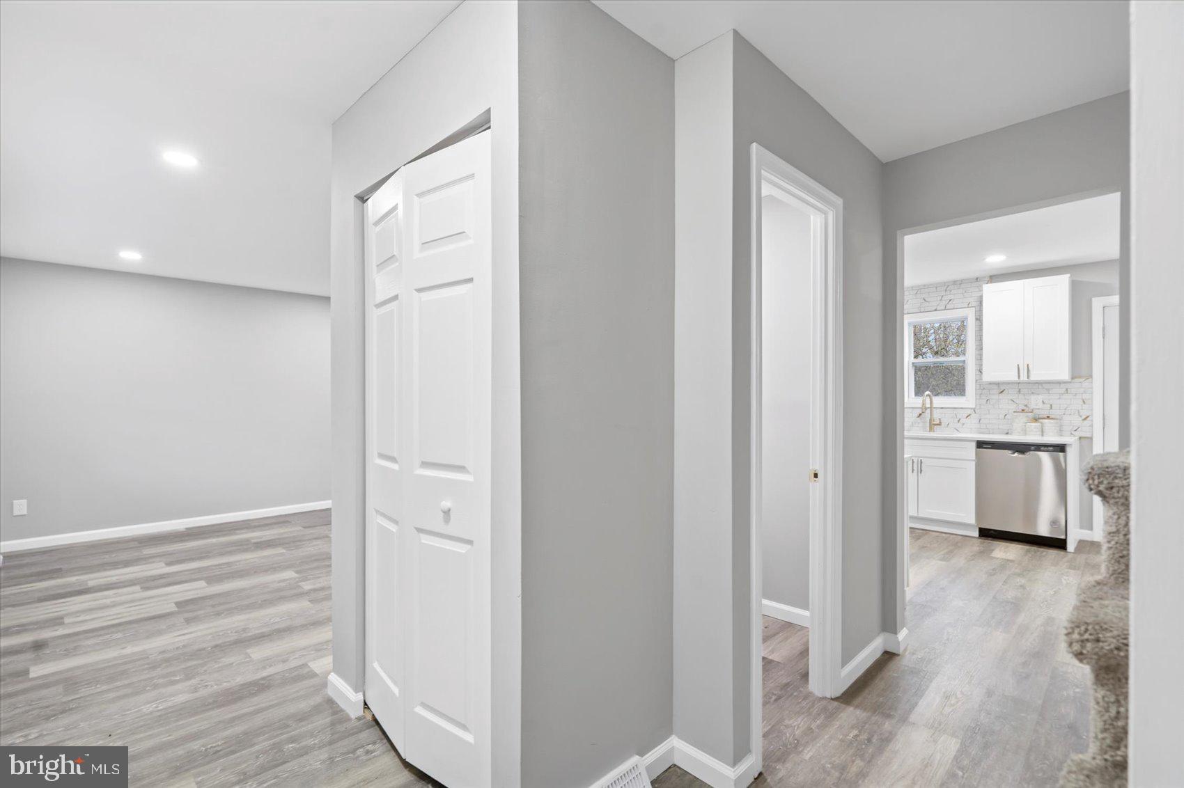 WALES OF HARFORD - Residential