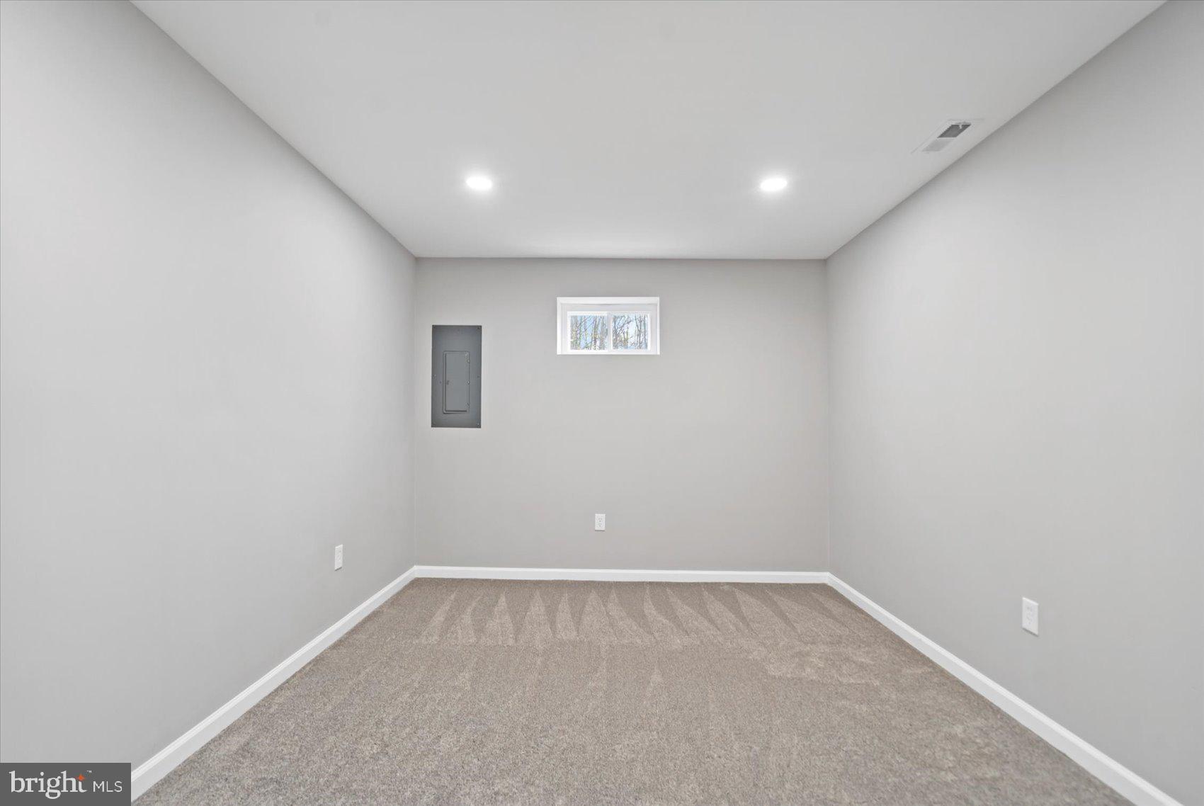 WALES OF HARFORD - Residential