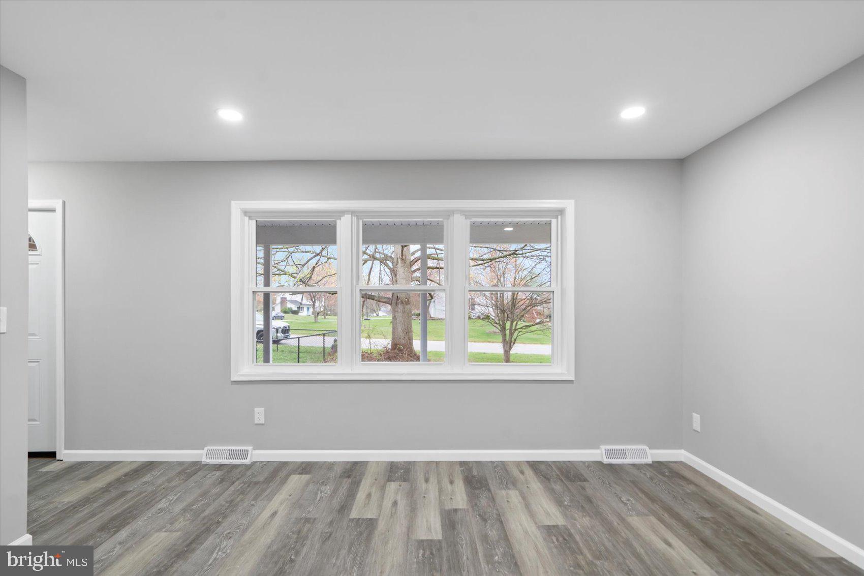 WALES OF HARFORD - Residential