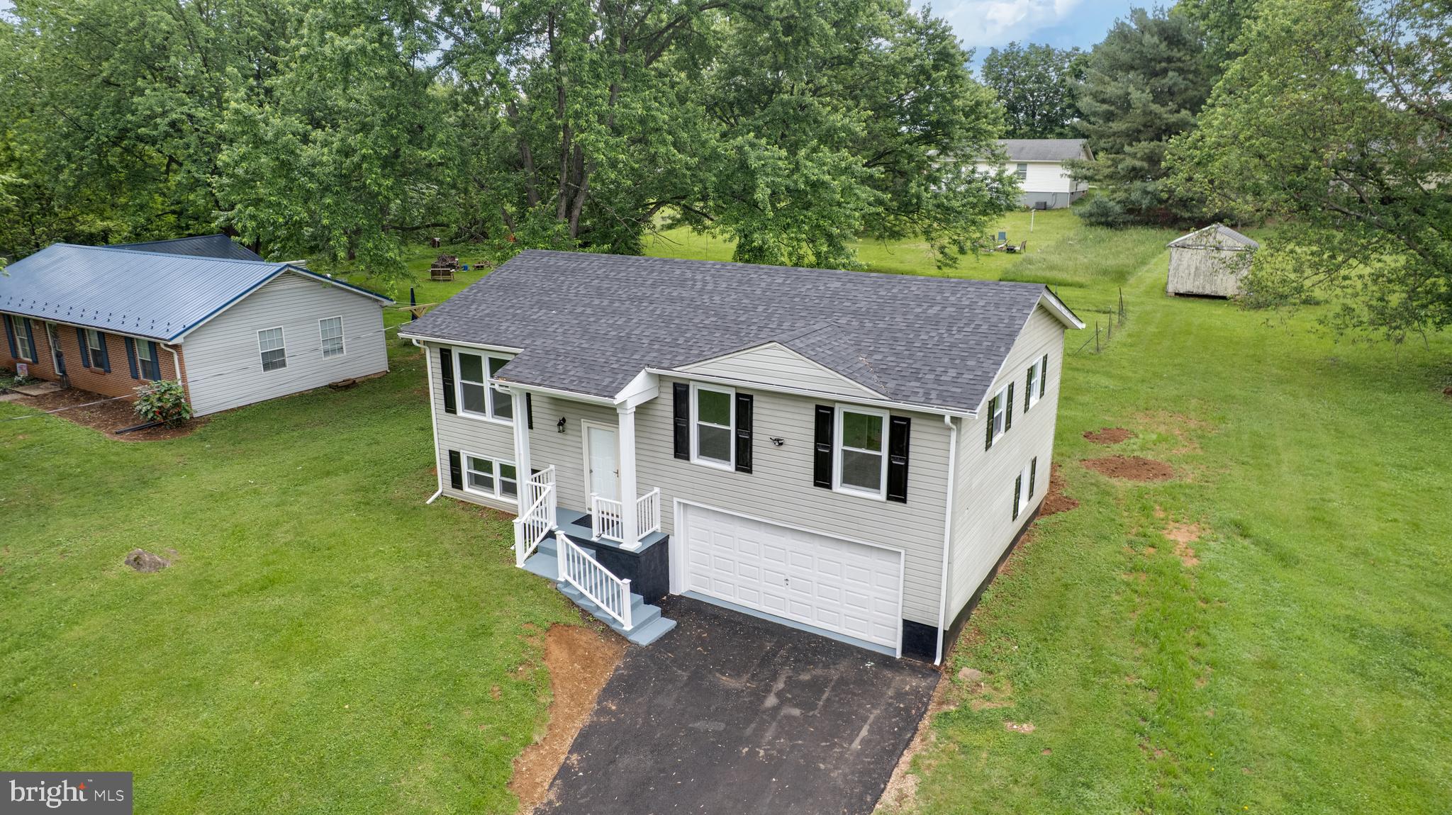 133 MEADOWLARK LANE