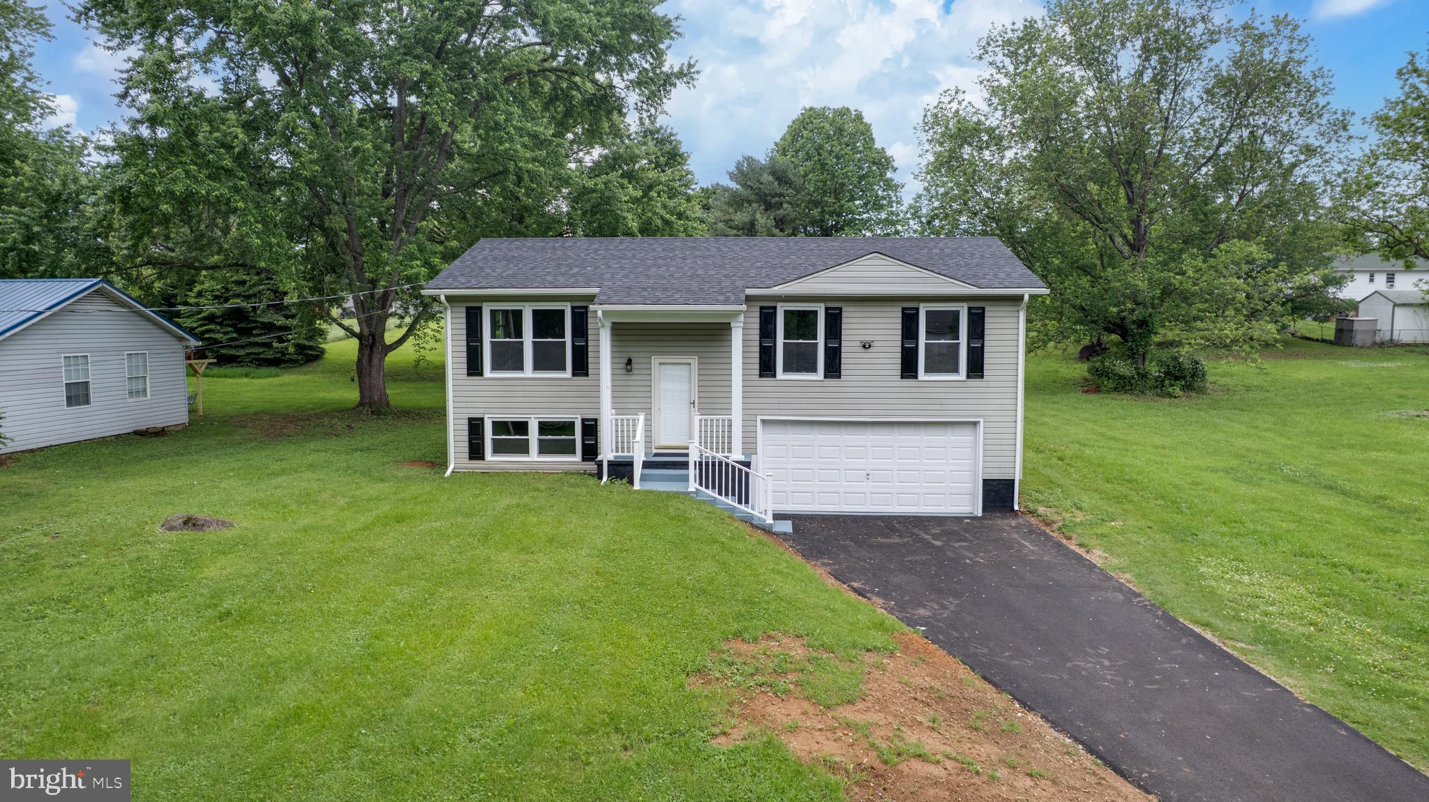 MECKLENBURG HEIGHTS - Residential