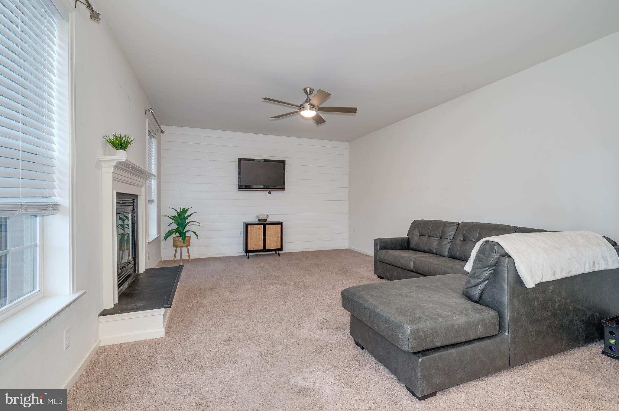 SPRINGDALE FARM - Residential