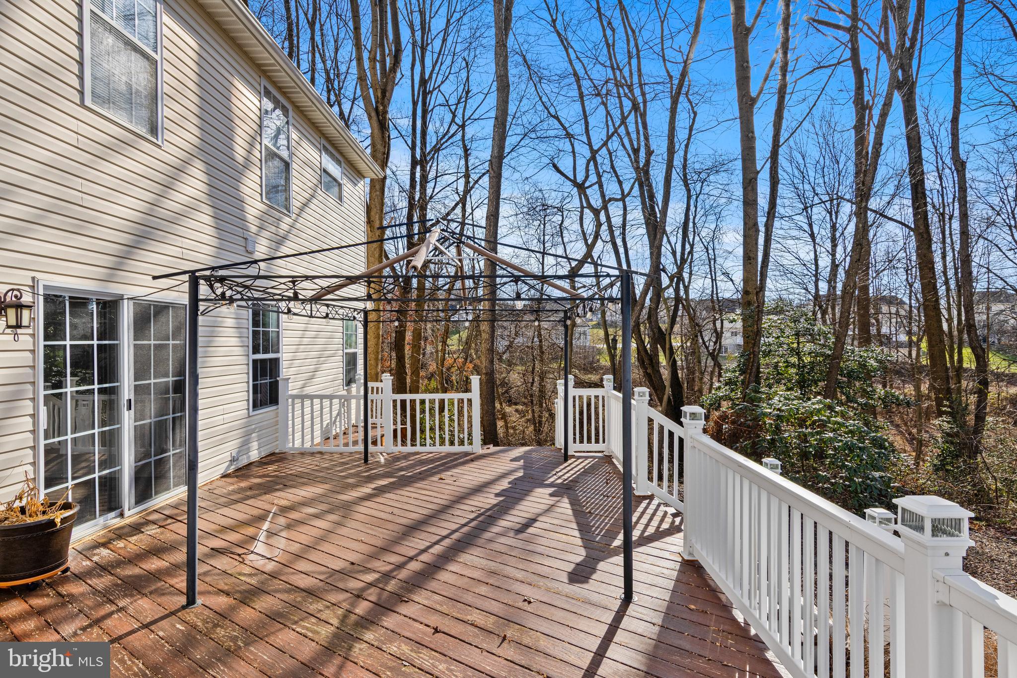 LOCKSLEY GLEN - Residential