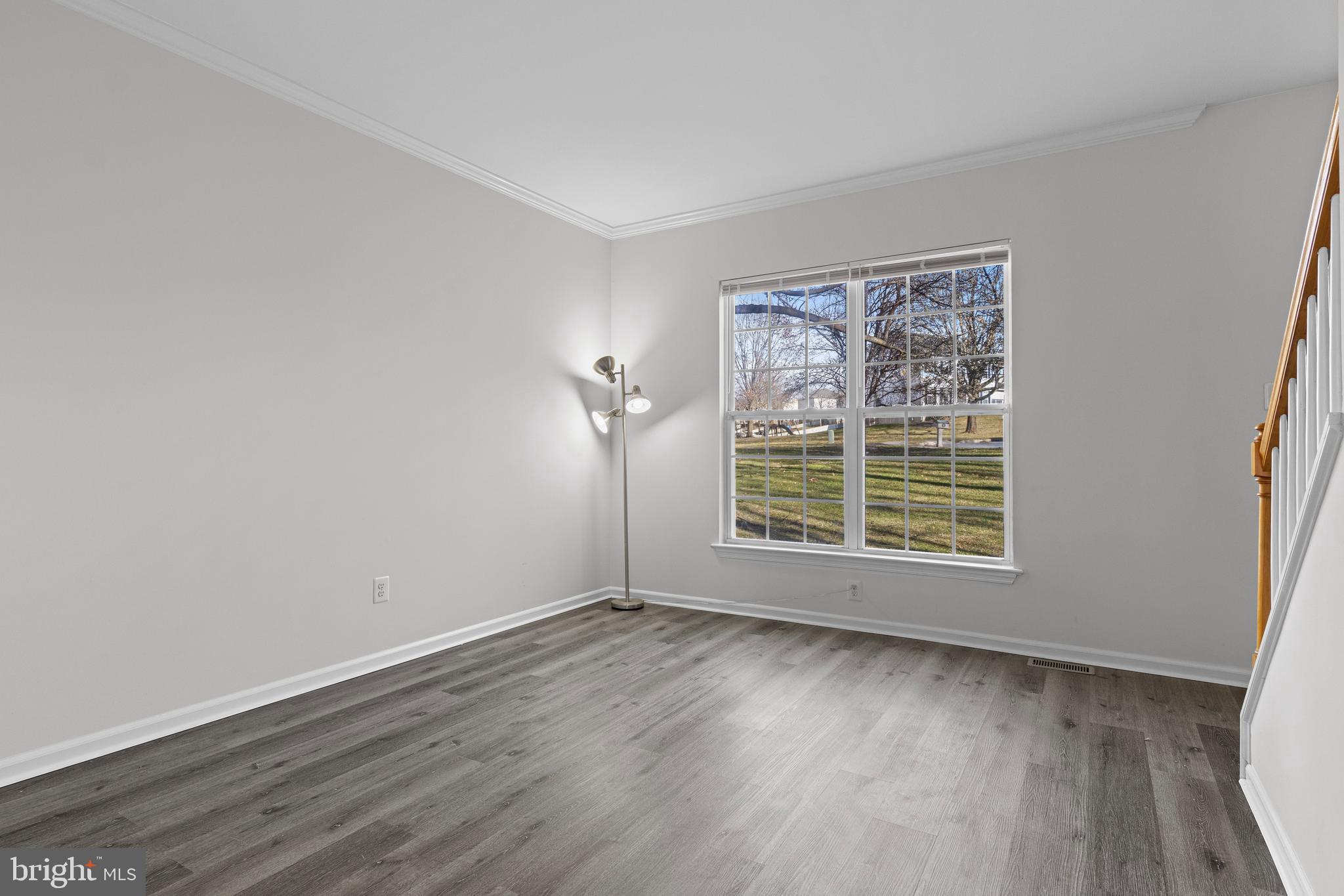 LOCKSLEY GLEN - Residential