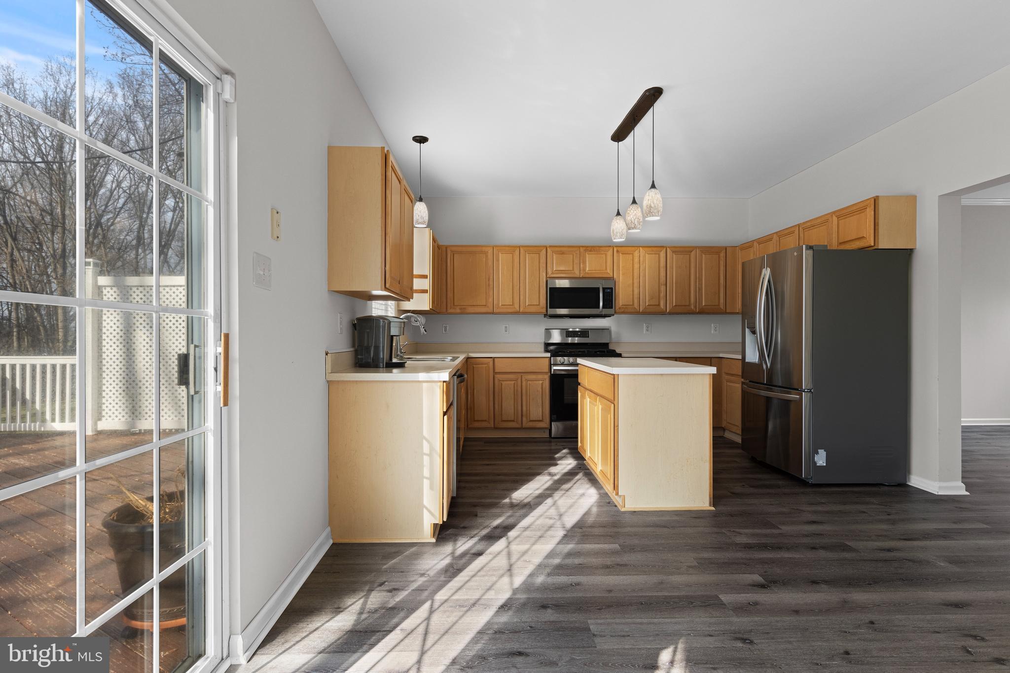 LOCKSLEY GLEN - Residential