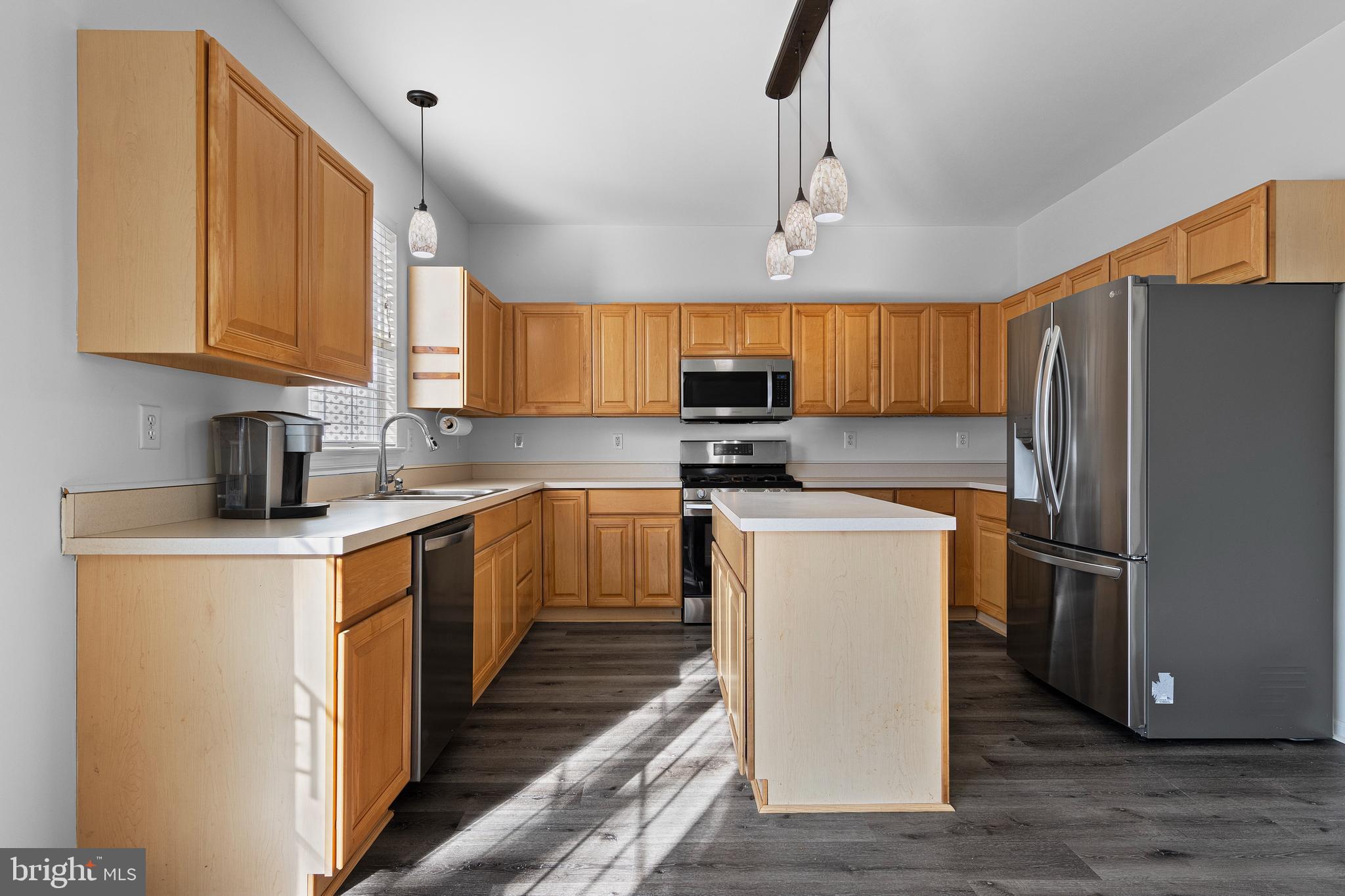 LOCKSLEY GLEN - Residential