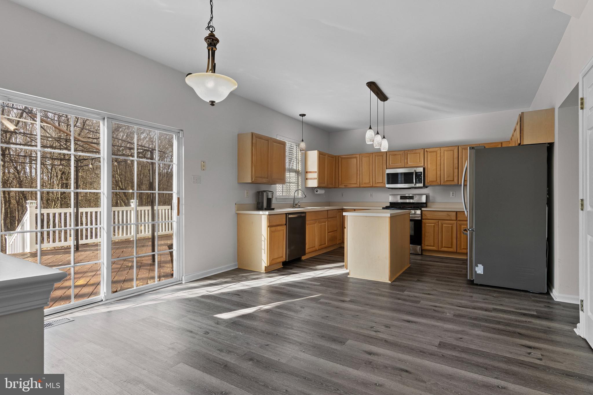 LOCKSLEY GLEN - Residential