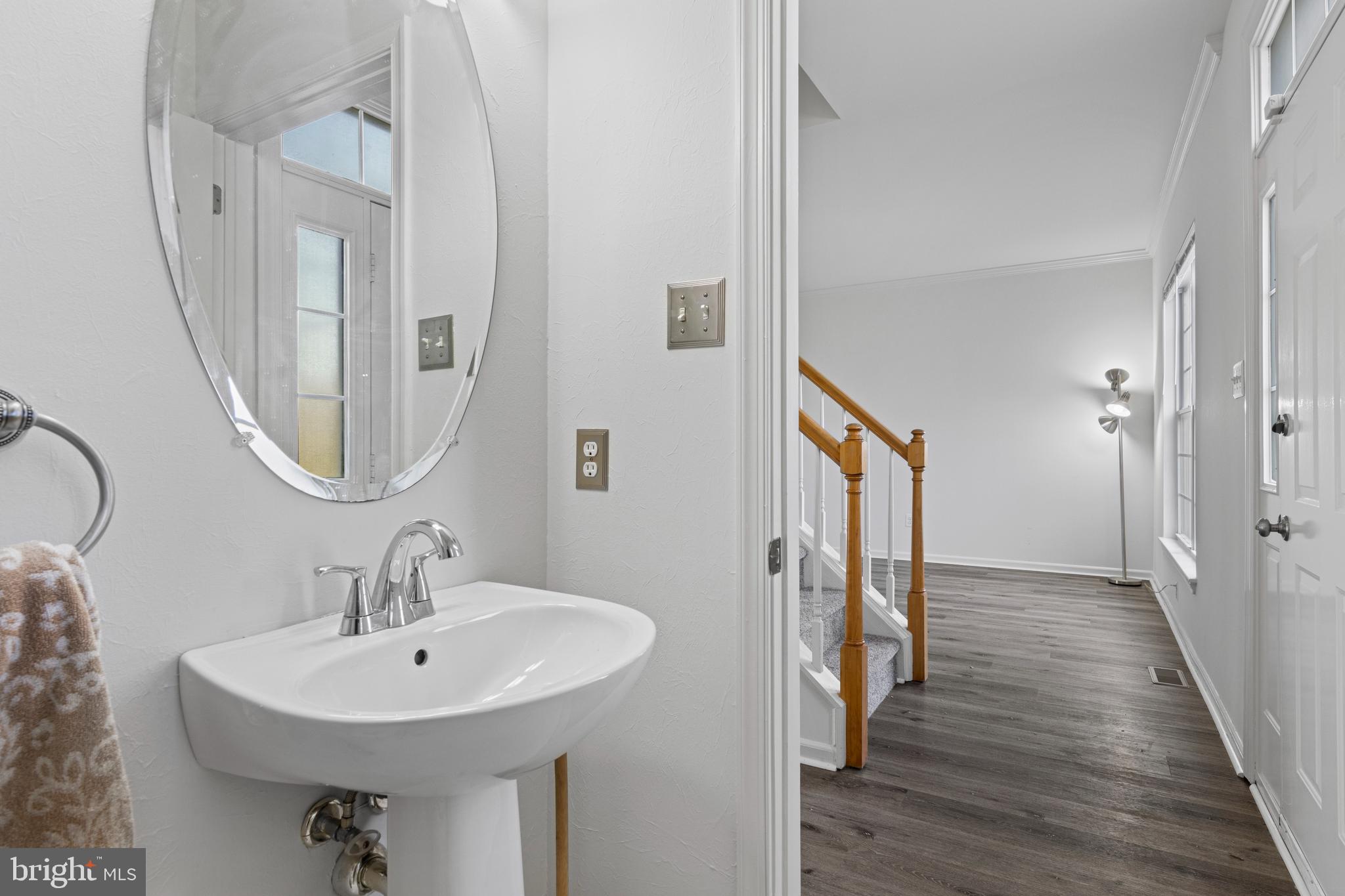 LOCKSLEY GLEN - Residential