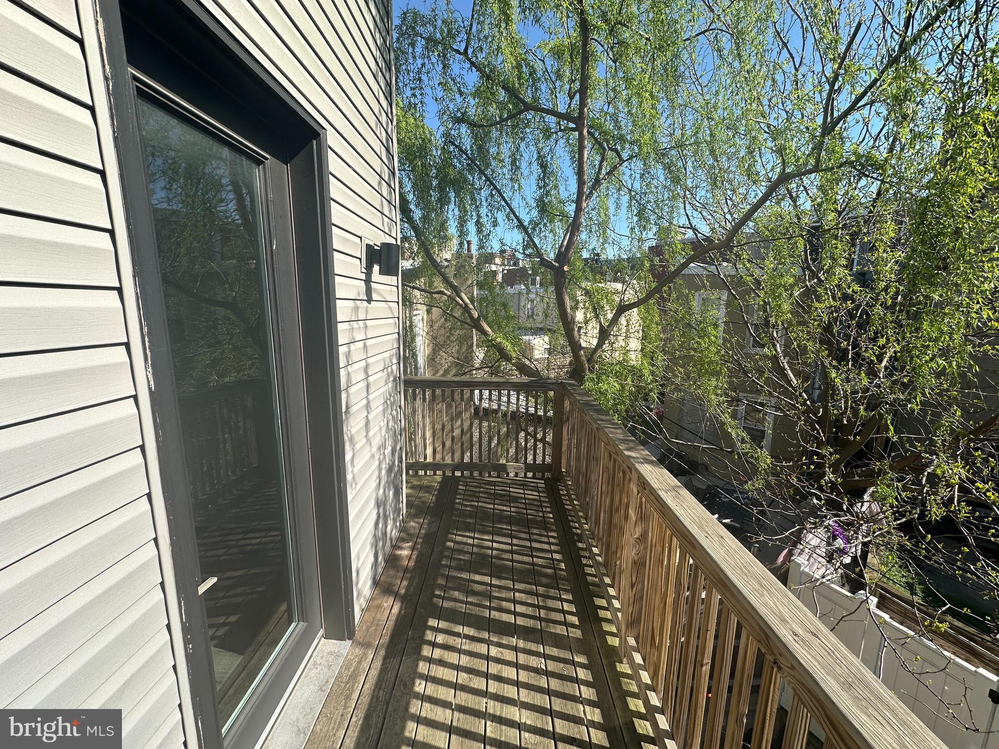 EAST KENSINGTON - Residential Lease