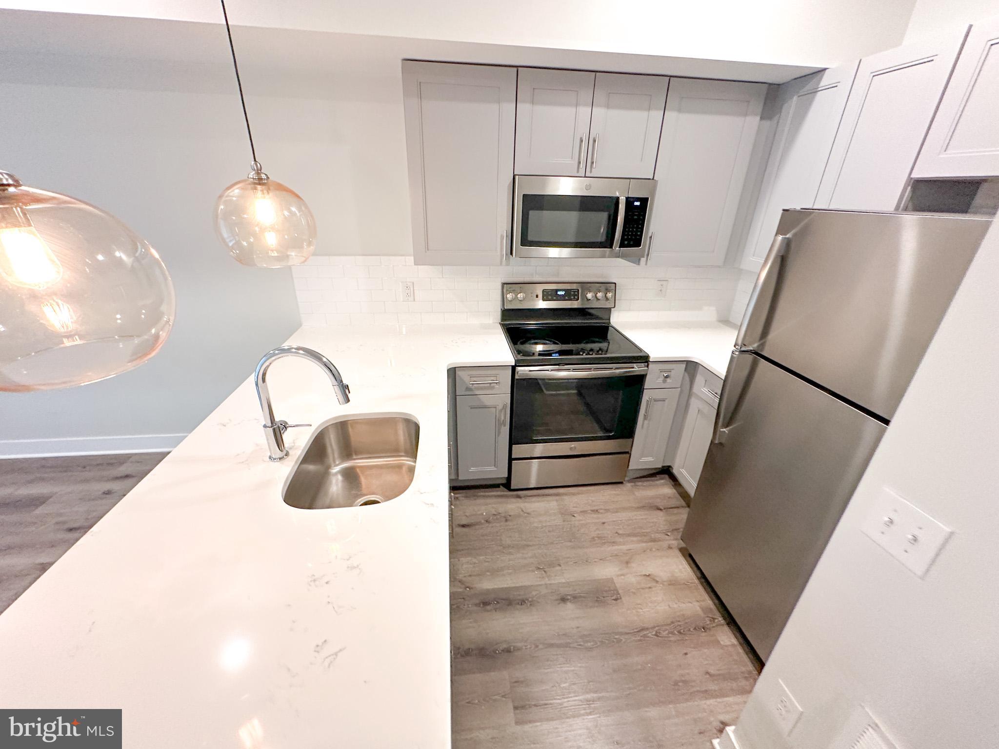 EAST KENSINGTON - Residential Lease