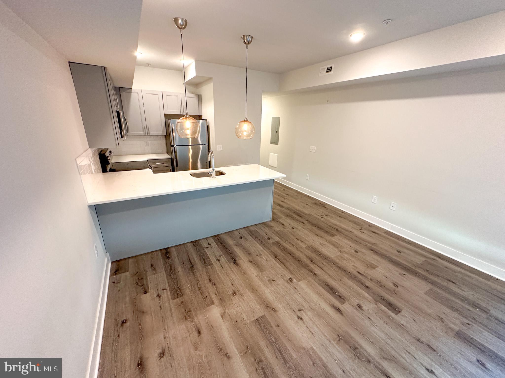 EAST KENSINGTON - Residential Lease