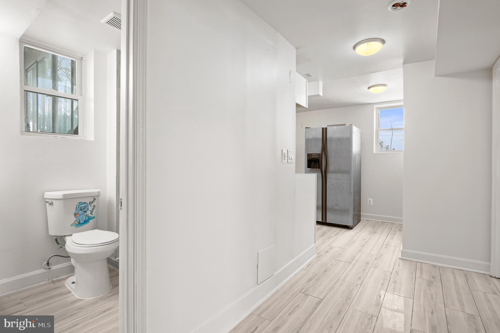 ROYALE GARDENS - Residential