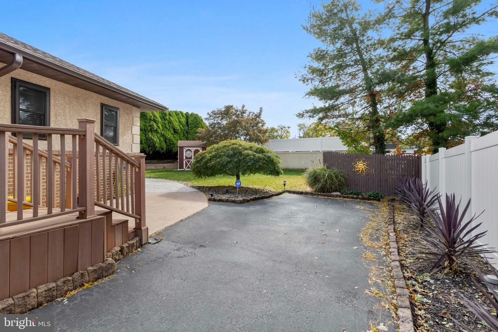Photo of 311 Ogden Place, SPRINGFIELD, PA 19064 (MLS # PADE2102658)