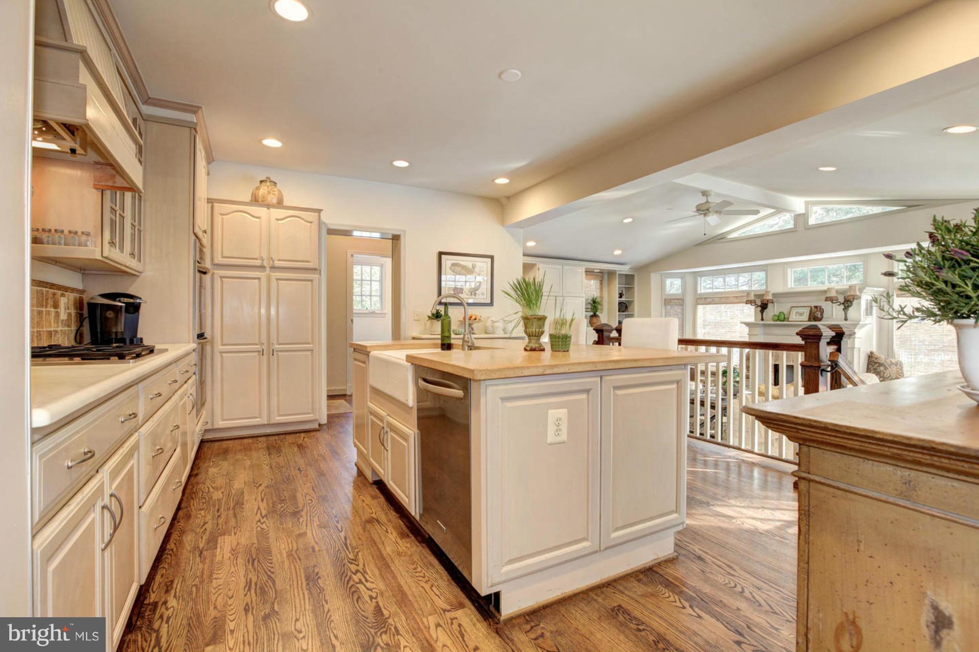 CHEVY CHASE - Residential