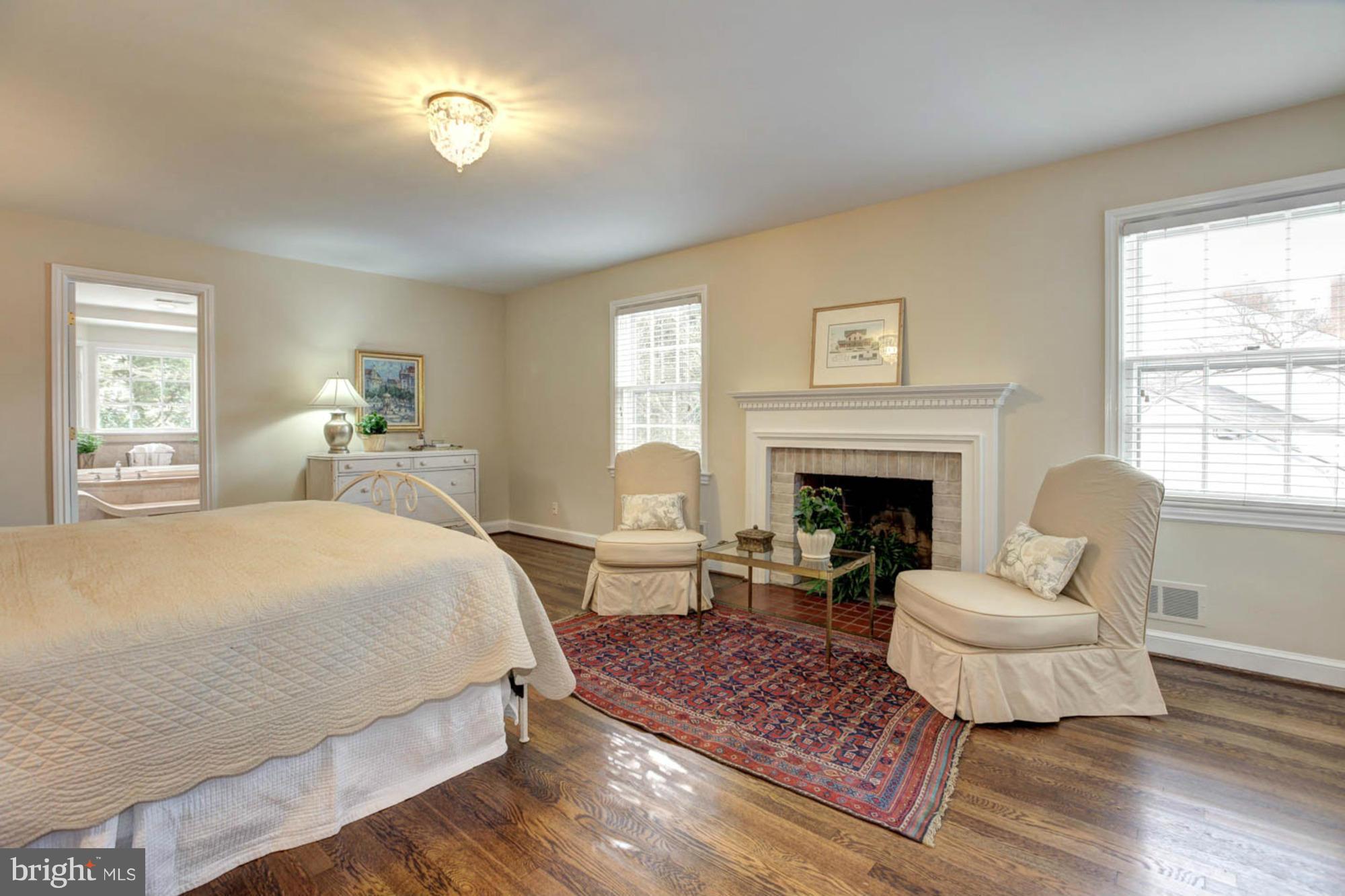 CHEVY CHASE - Residential