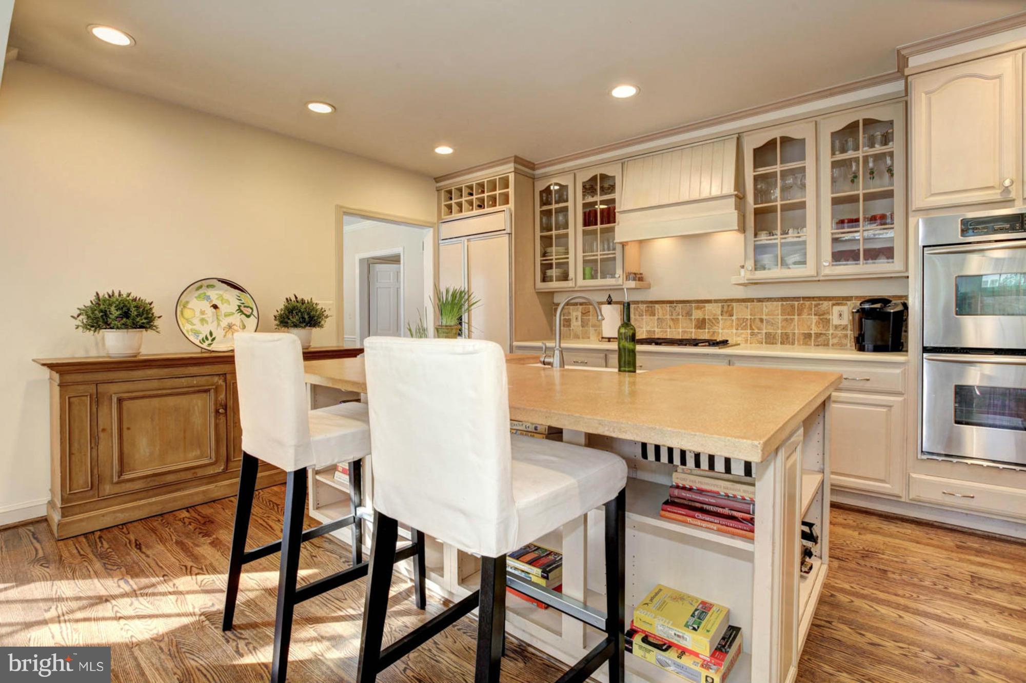 CHEVY CHASE - Residential