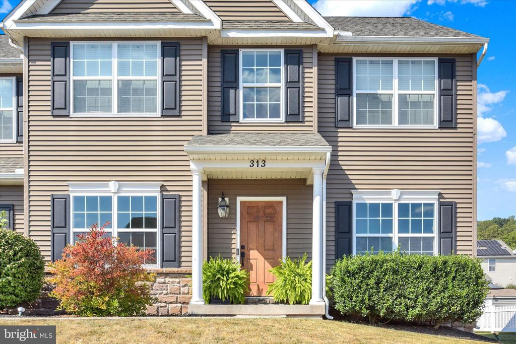 Photo of 313 Lamp Post Lane, ETTERS, PA 17319 (MLS # PAYK2091524)