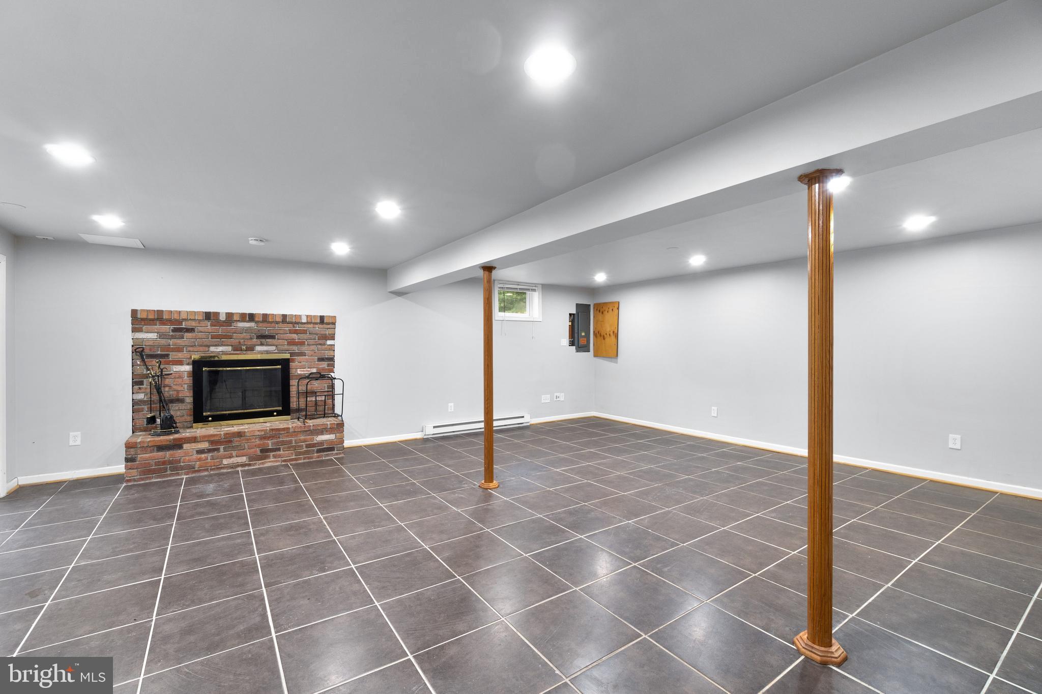 GREEN VALLEY ESTATES - Residential