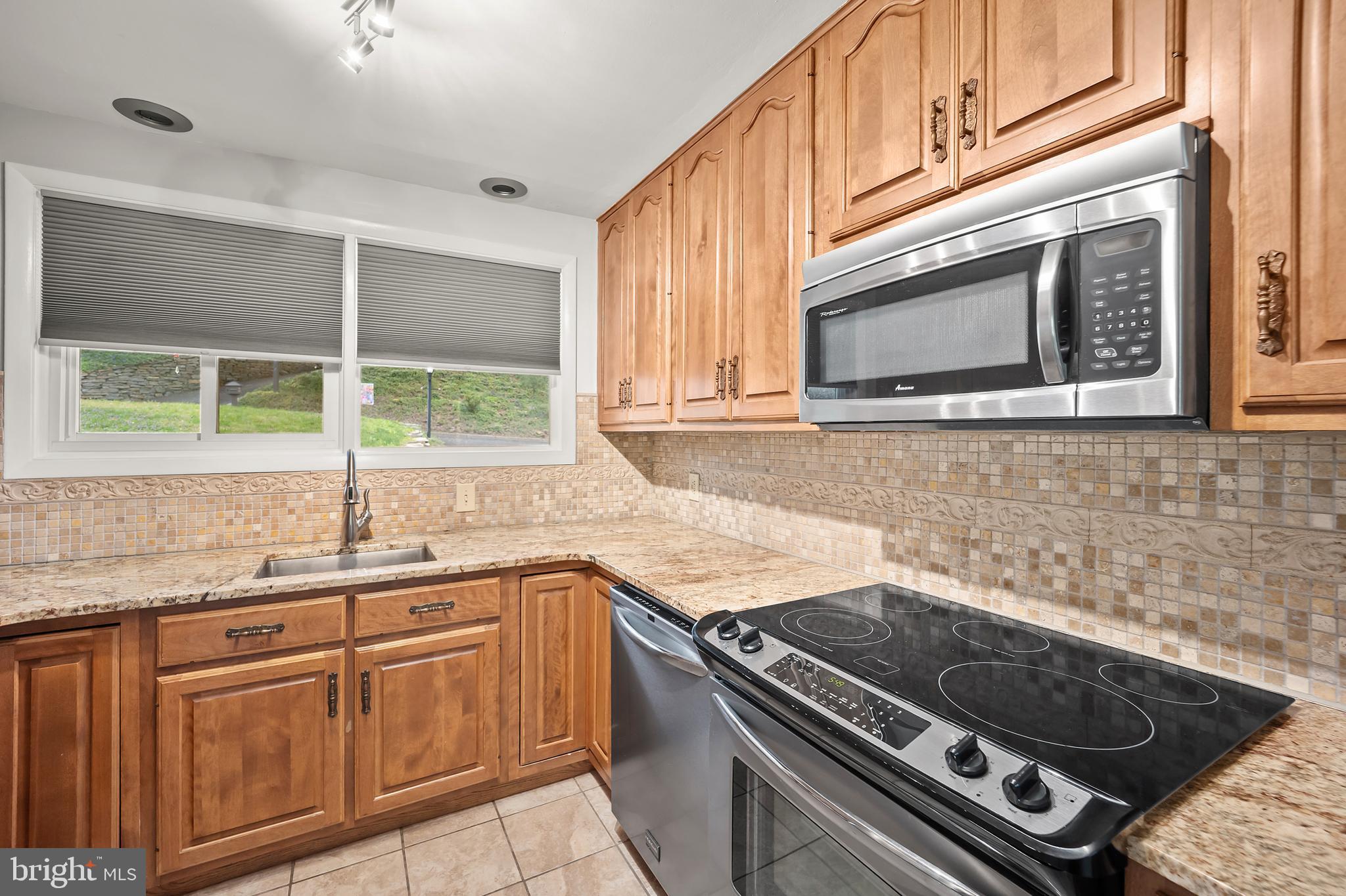 NESHAMINY WOODS - Residential