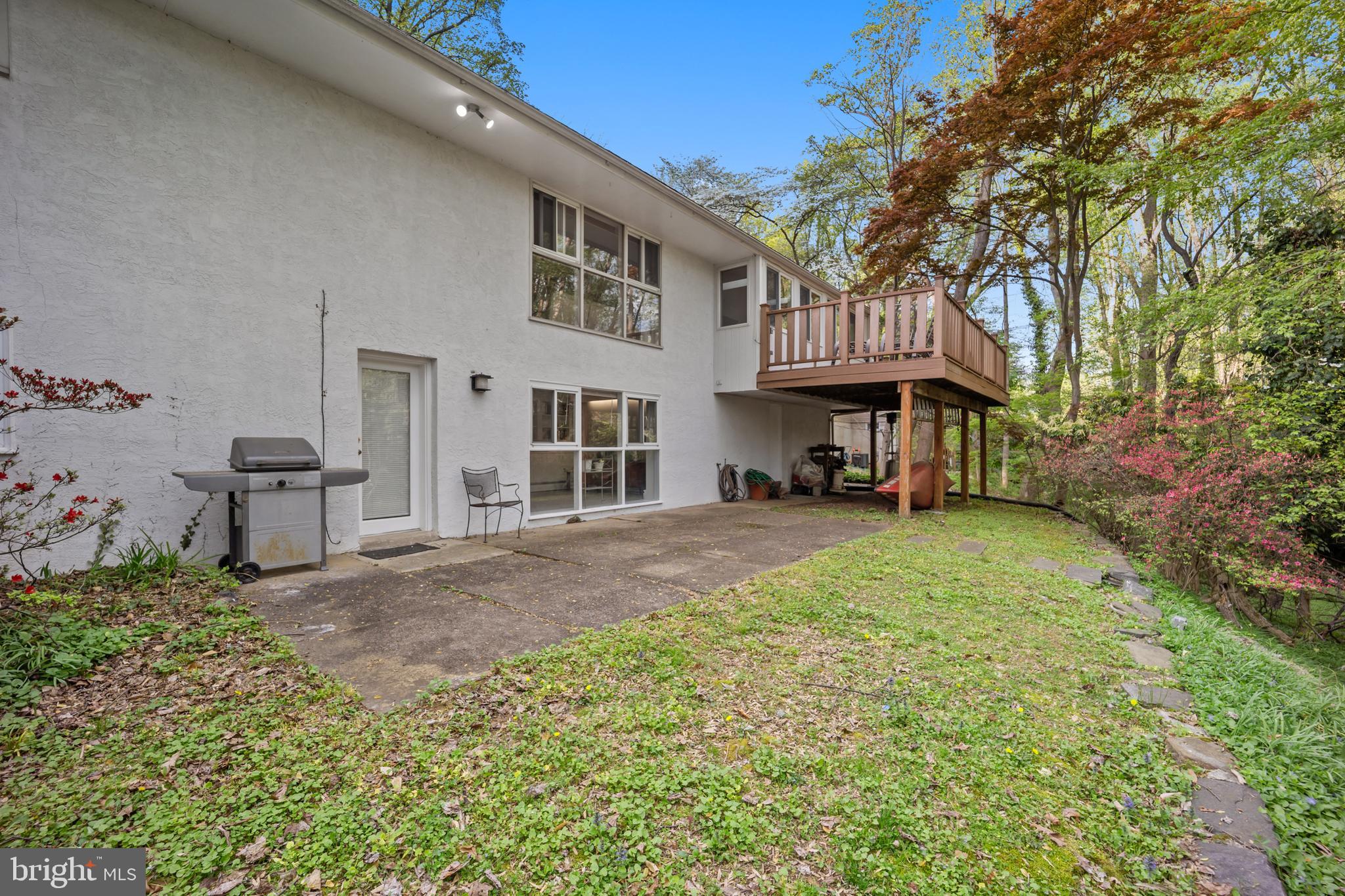 NESHAMINY WOODS - Residential