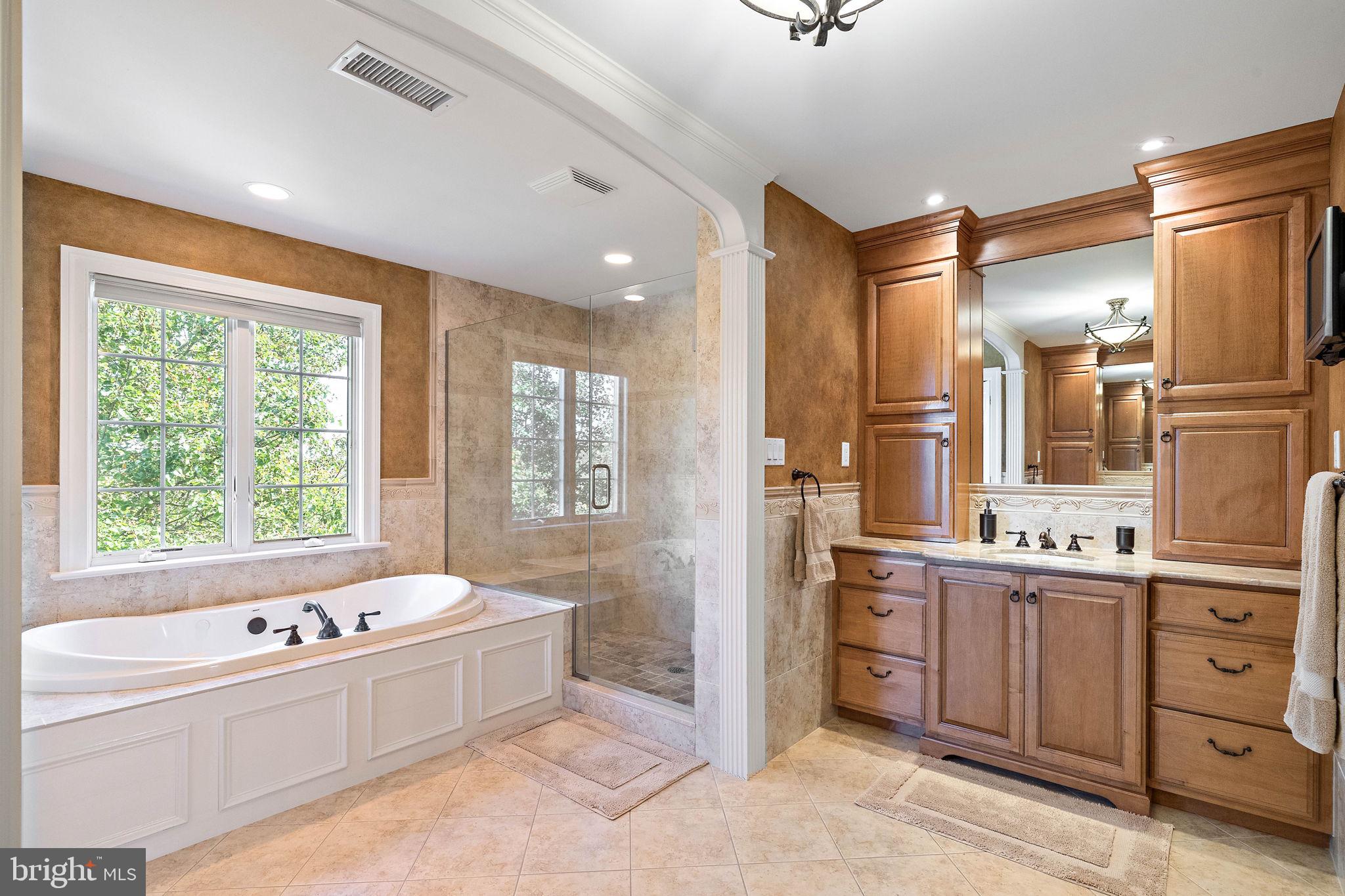 NEWLIN GREENE - Residential