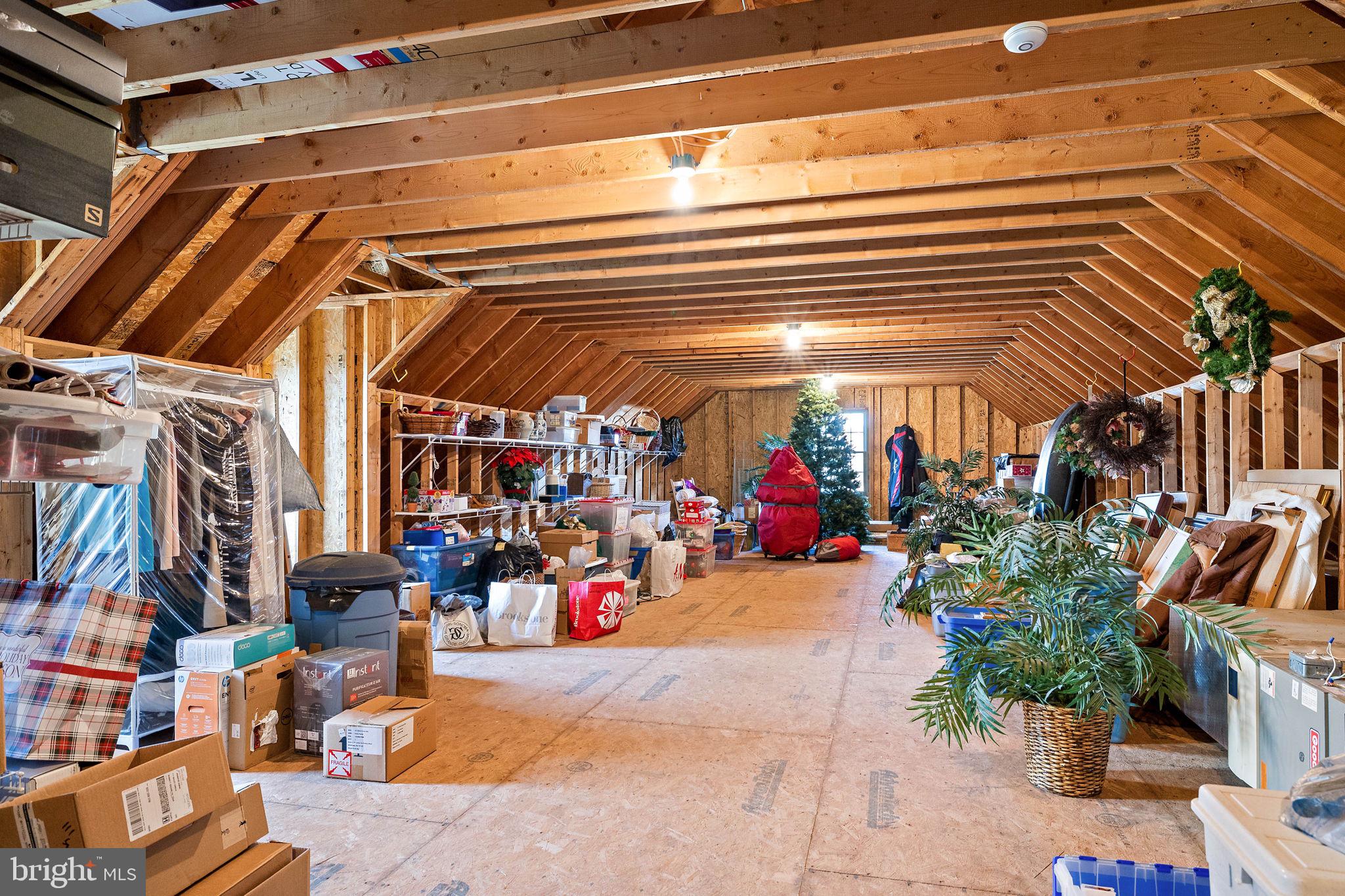 NEWLIN GREENE - Residential