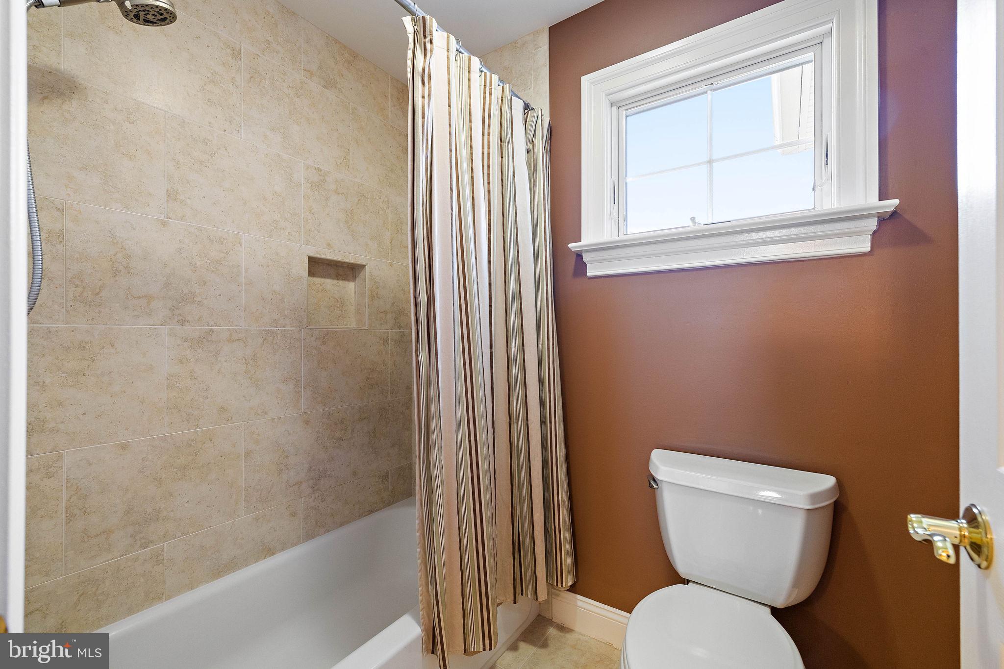 NEWLIN GREENE - Residential