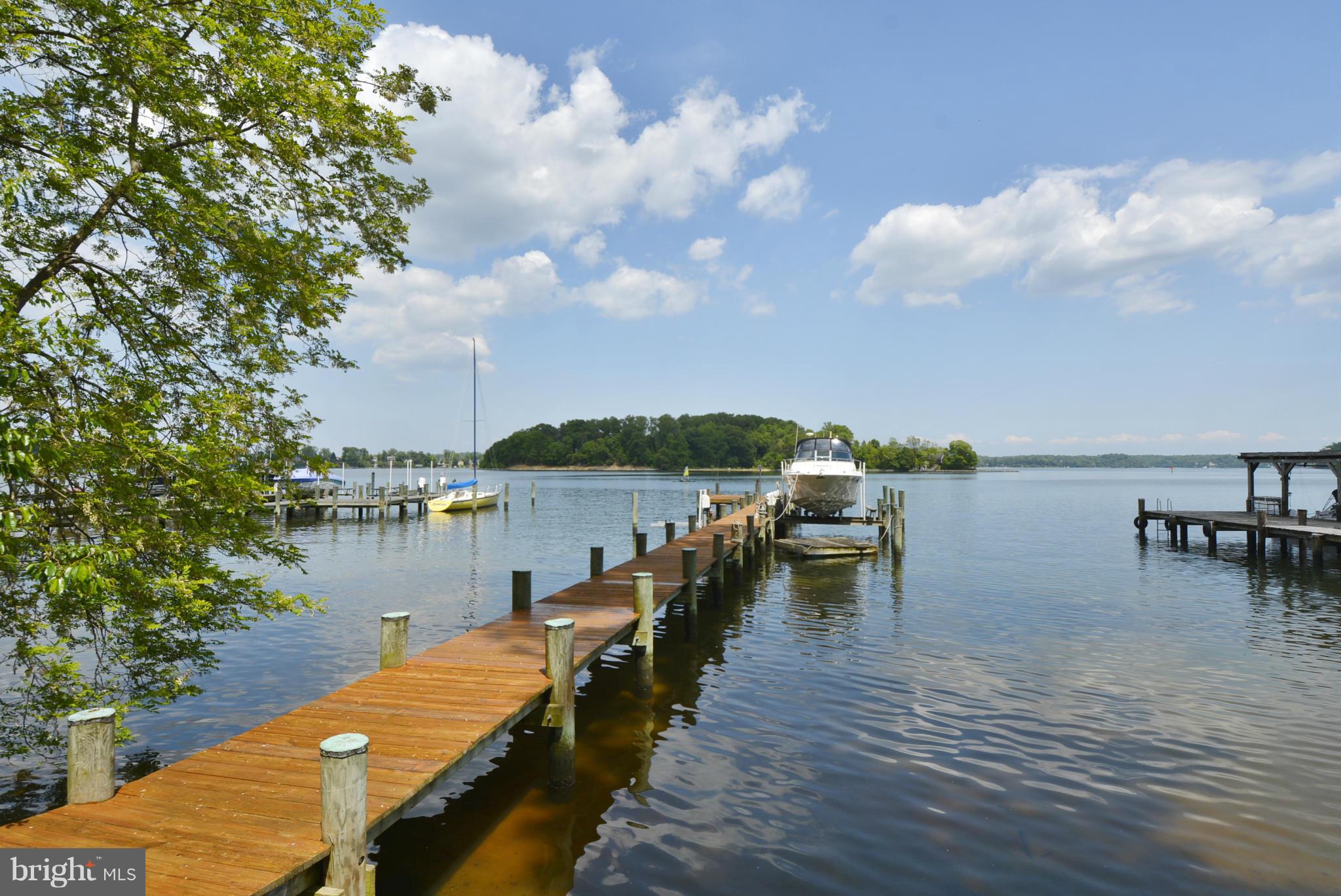 PALISADES PARK - Residential