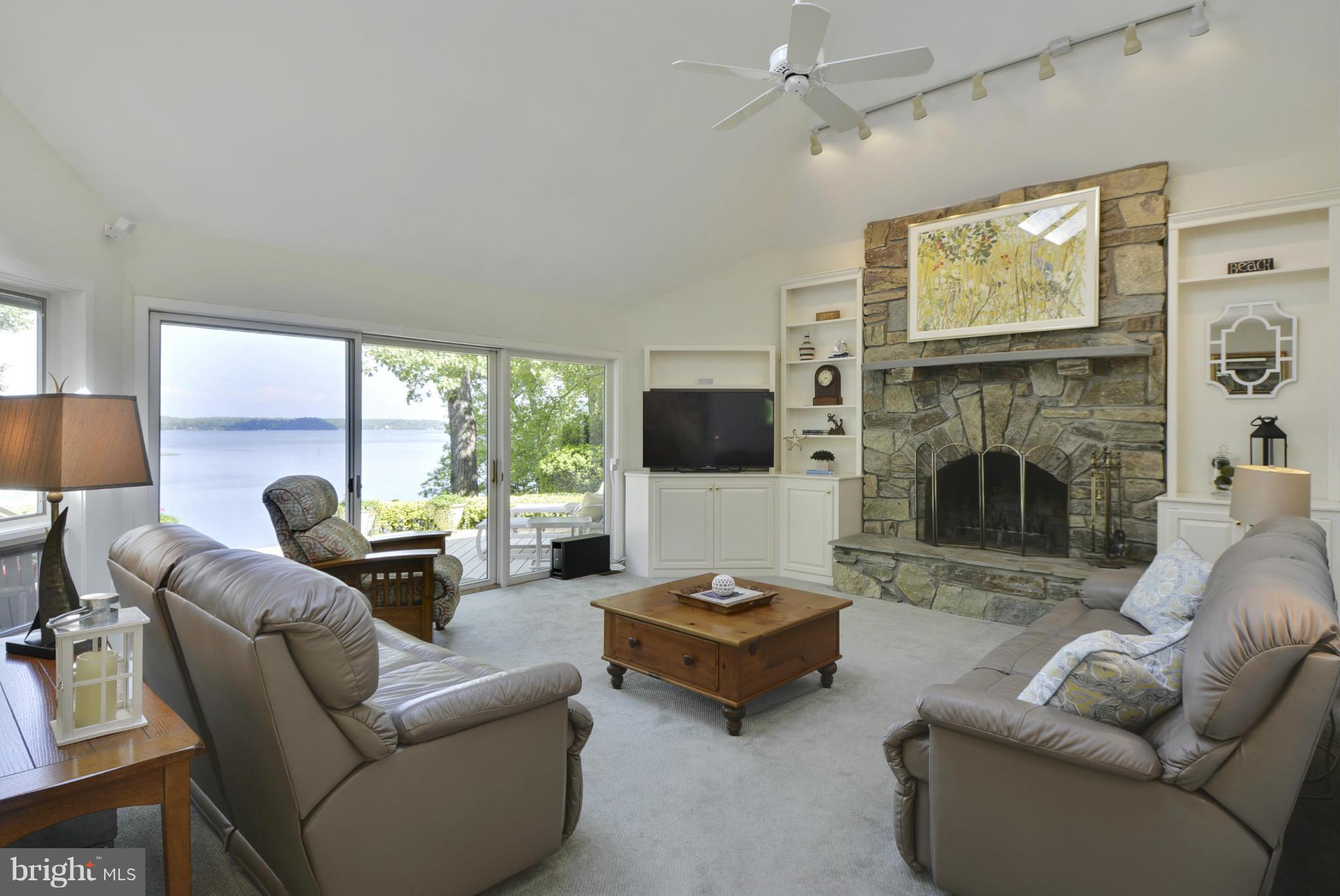 PALISADES PARK - Residential