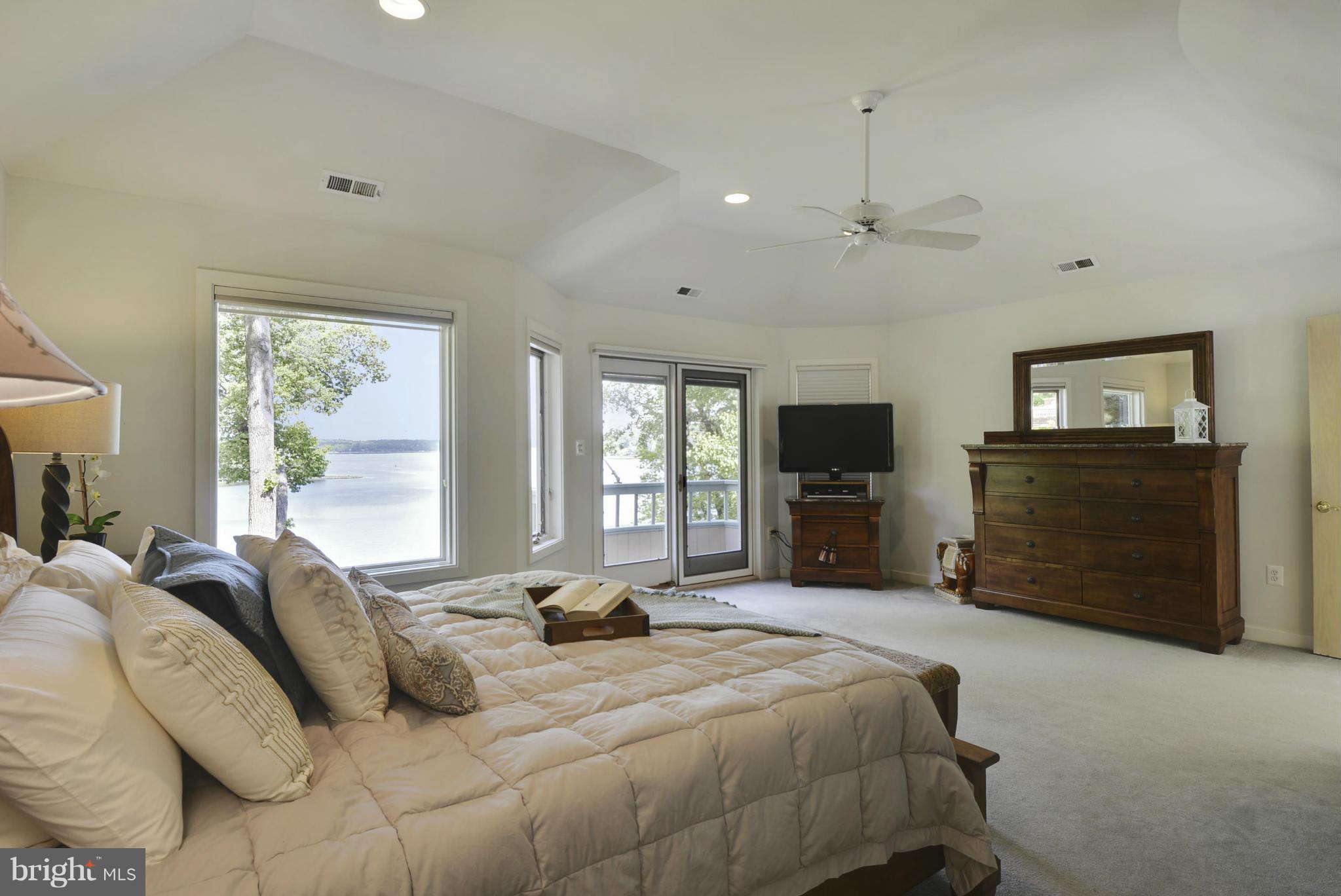 PALISADES PARK - Residential