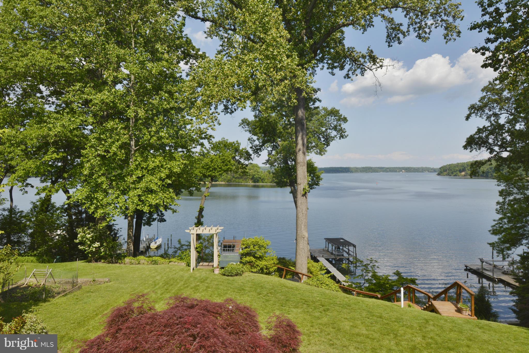 PALISADES PARK - Residential