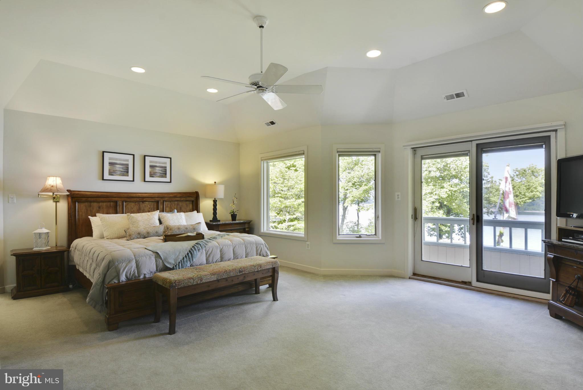 PALISADES PARK - Residential