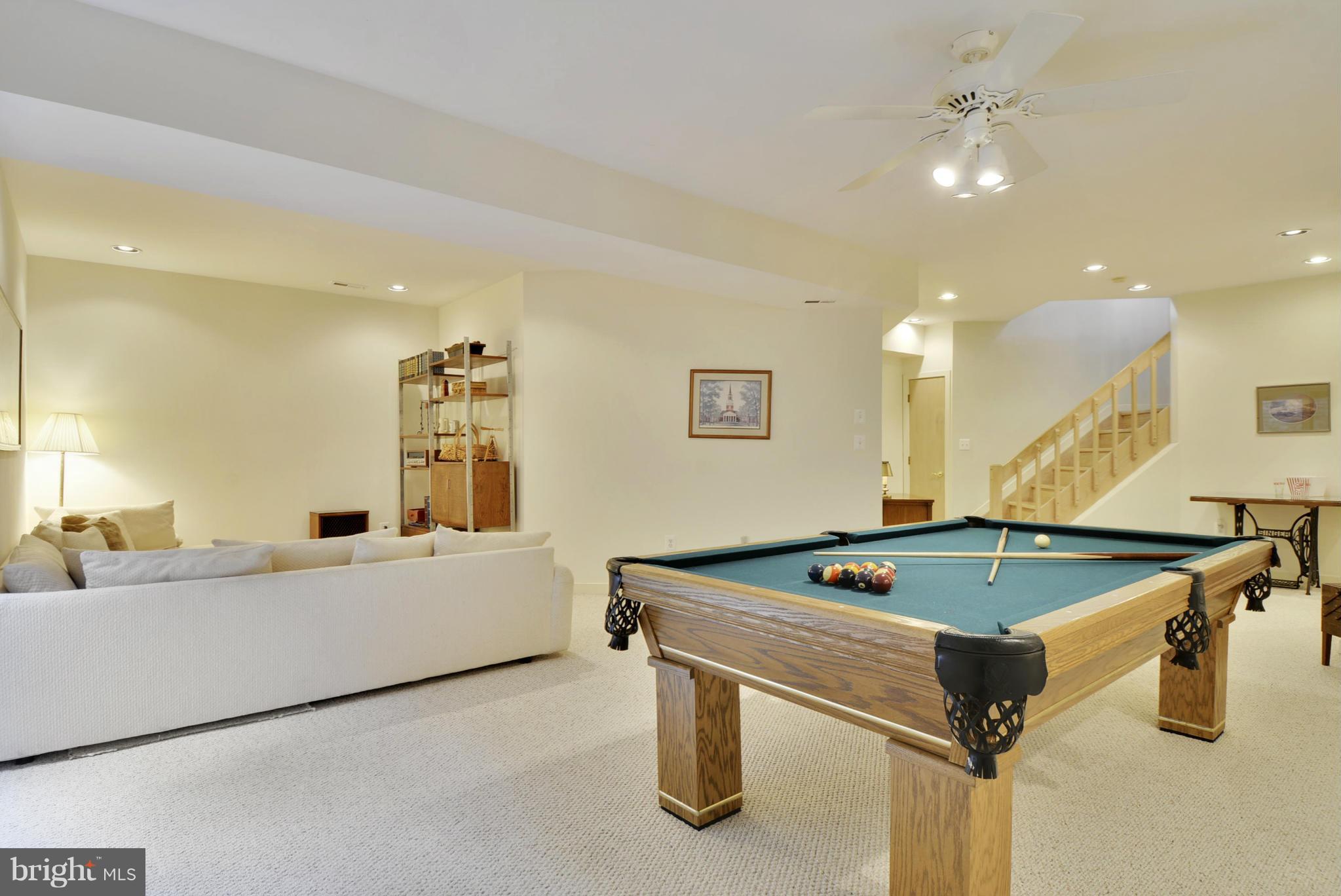 PALISADES PARK - Residential