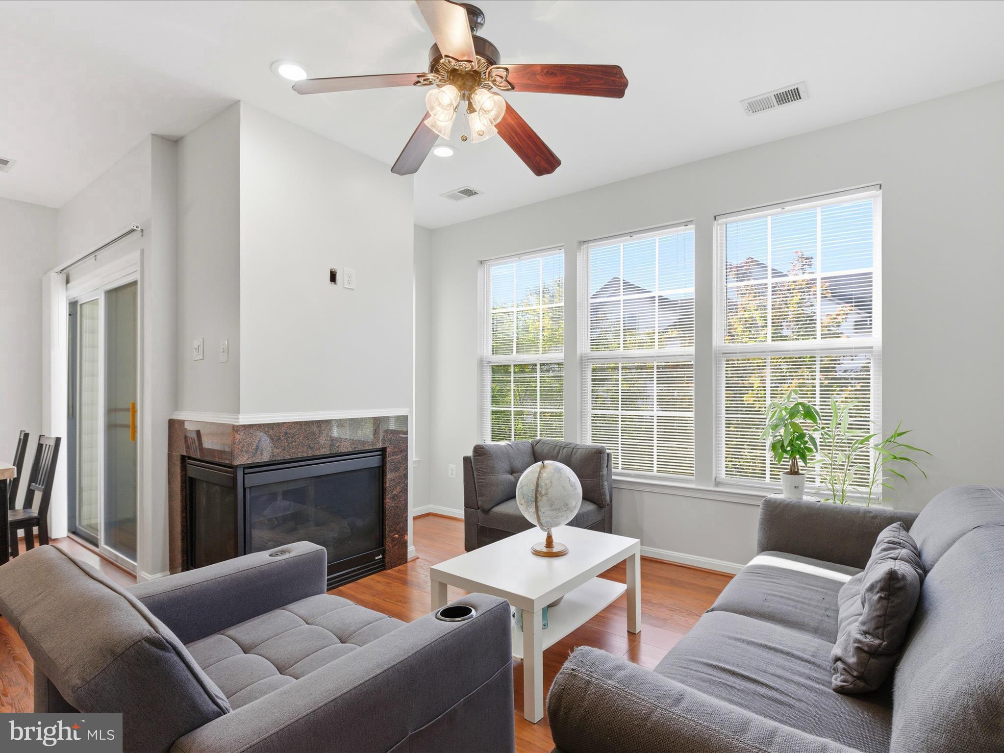 BOWIE TOWERS - Residential Lease