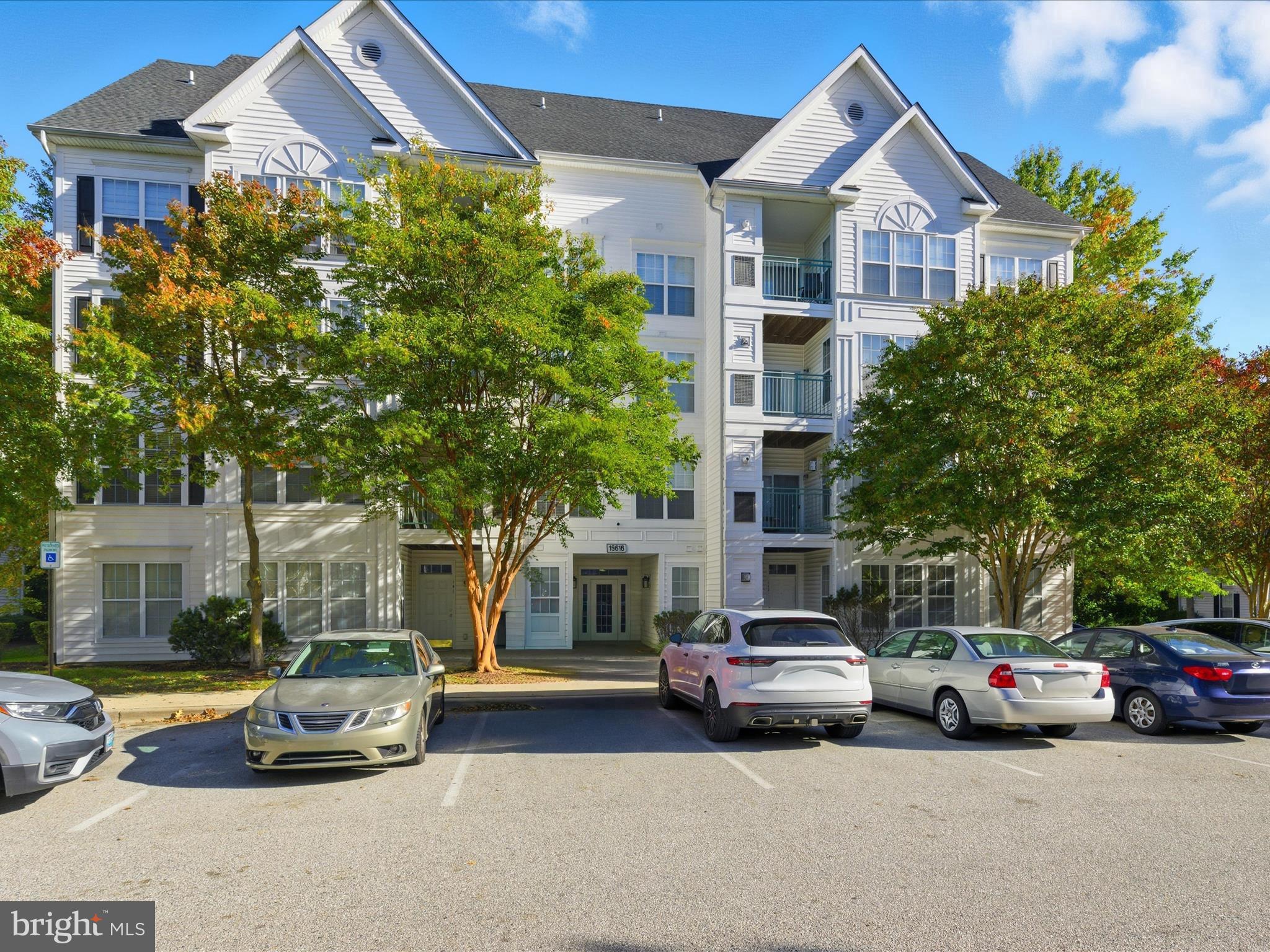 BOWIE TOWERS - Residential Lease