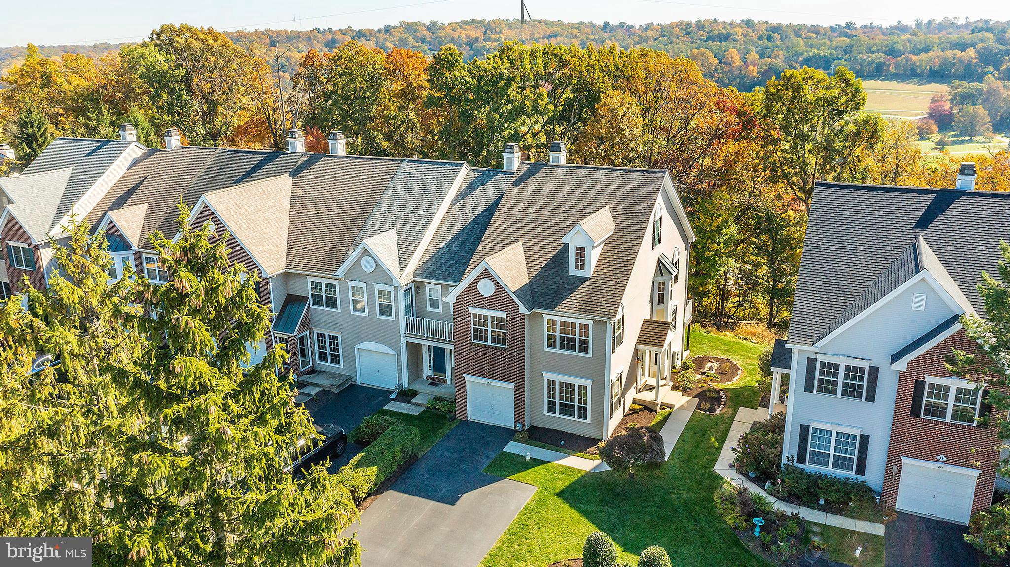 REBEL HILL - Residential