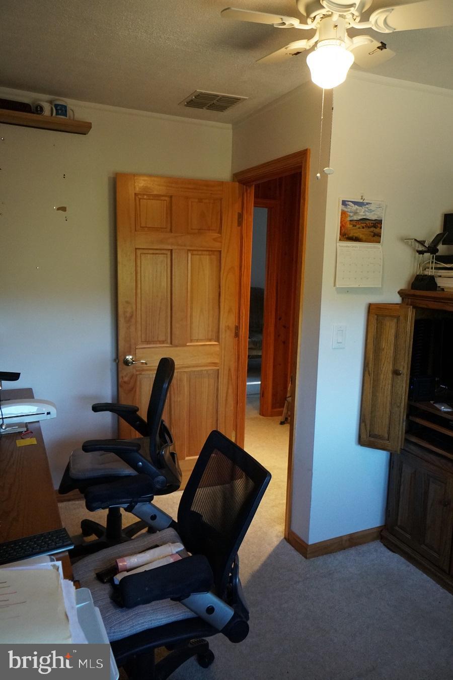 SHERWOOD FOREST/THORNY MEADOWS - Residential