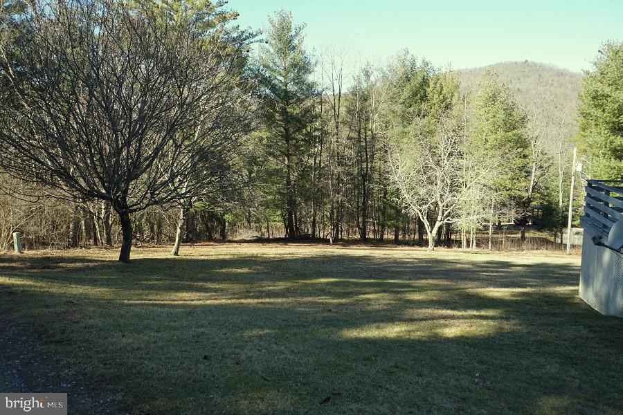 SHERWOOD FOREST/THORNY MEADOWS - Residential