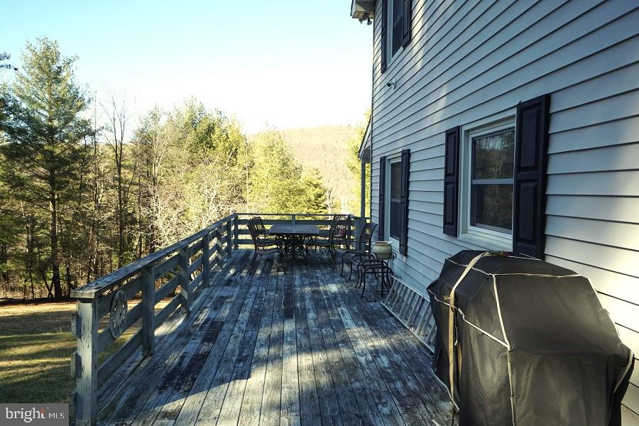 SHERWOOD FOREST/THORNY MEADOWS - Residential