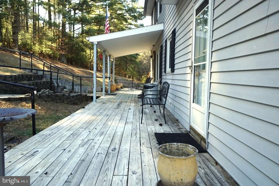 SHERWOOD FOREST/THORNY MEADOWS - Residential